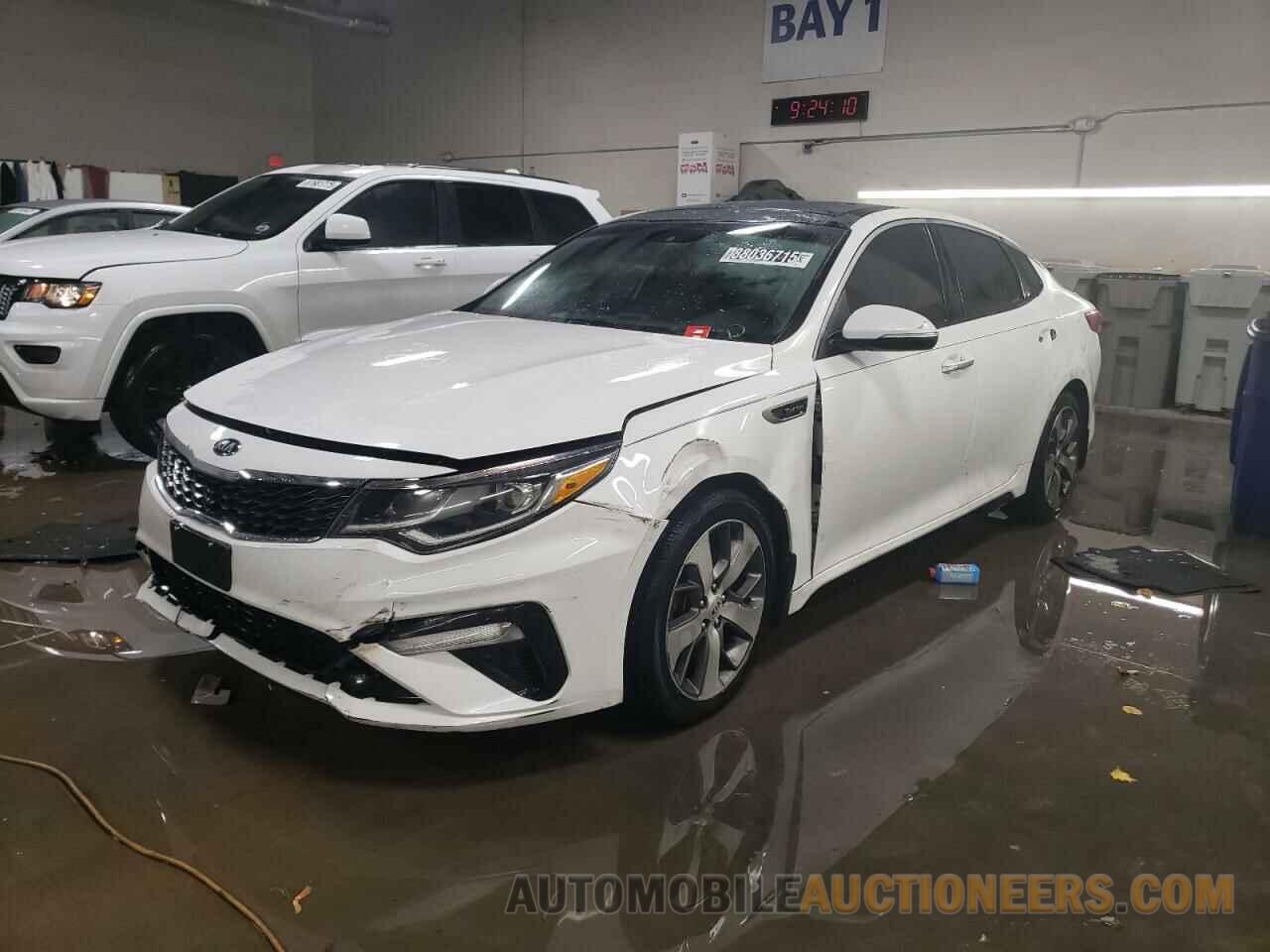 5XXGW4L21GG025077 KIA OPTIMA 2016