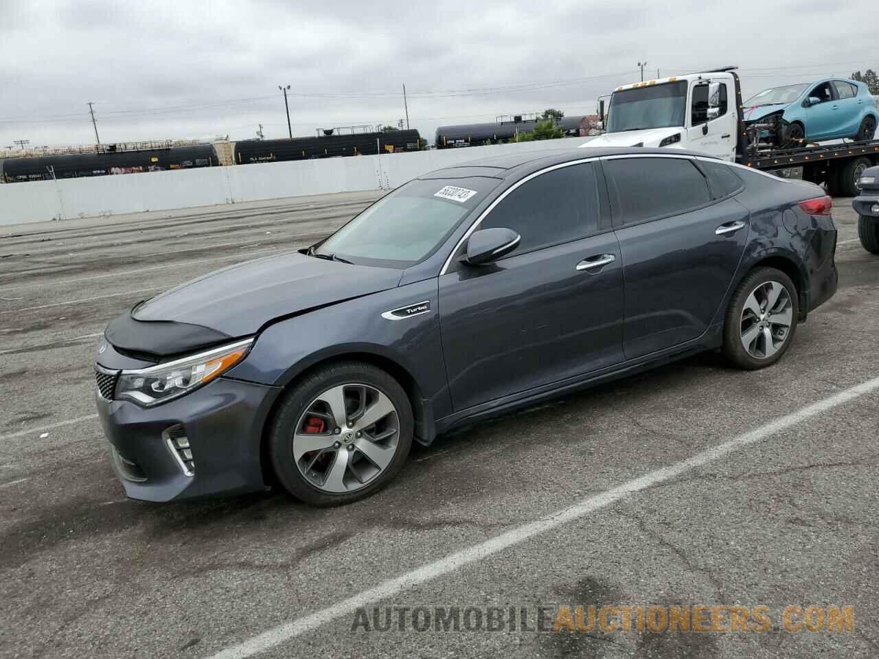 5XXGW4L22JG212111 KIA OPTIMA 2018