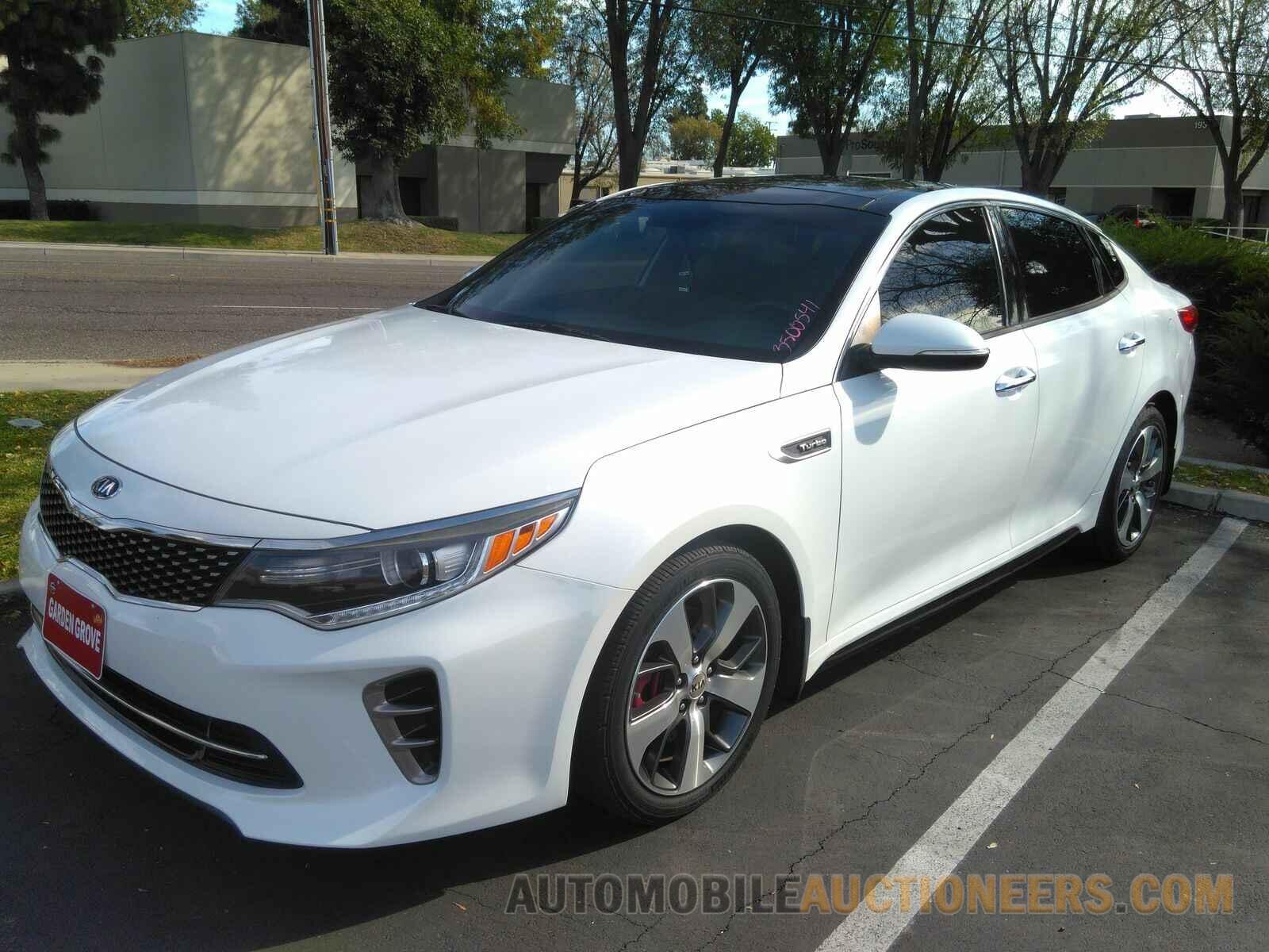 5XXGW4L25GG020237 Kia Optima 2016