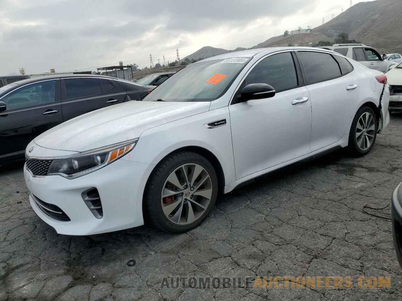 5XXGW4L27HG136850 KIA OPTIMA 2017