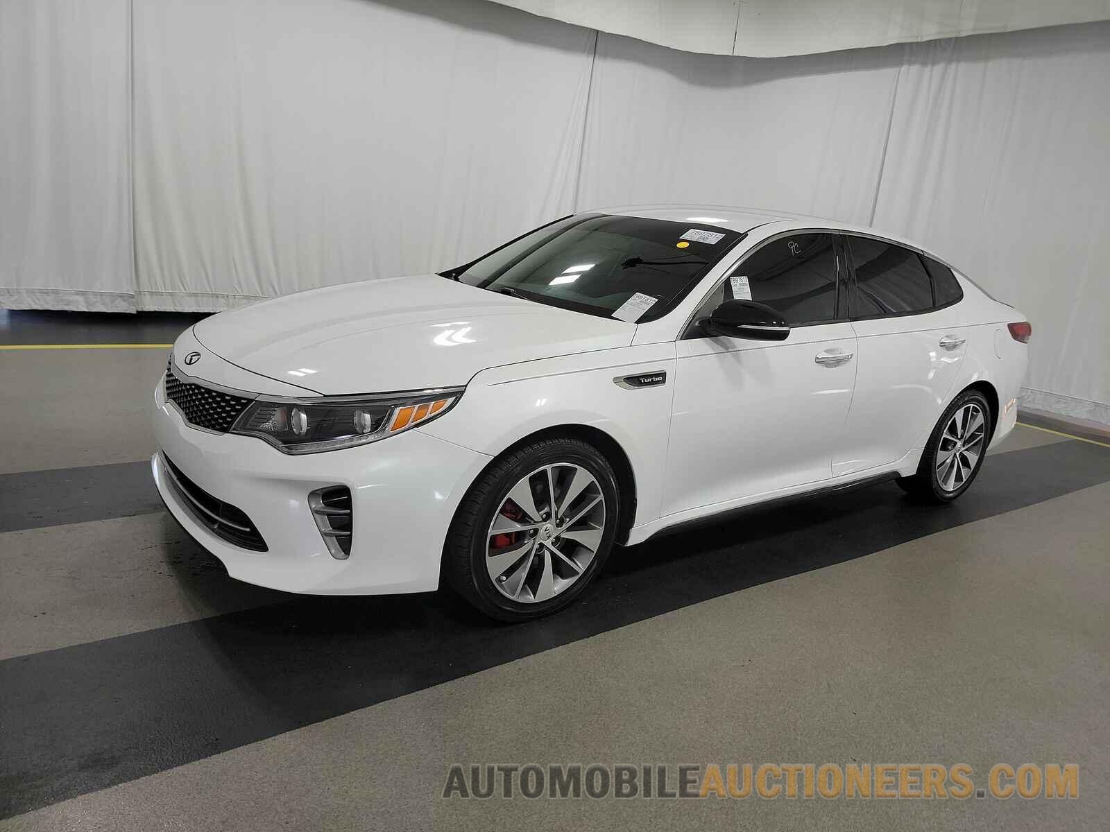 5XXGW4L27HG137495 Kia Optima 2017