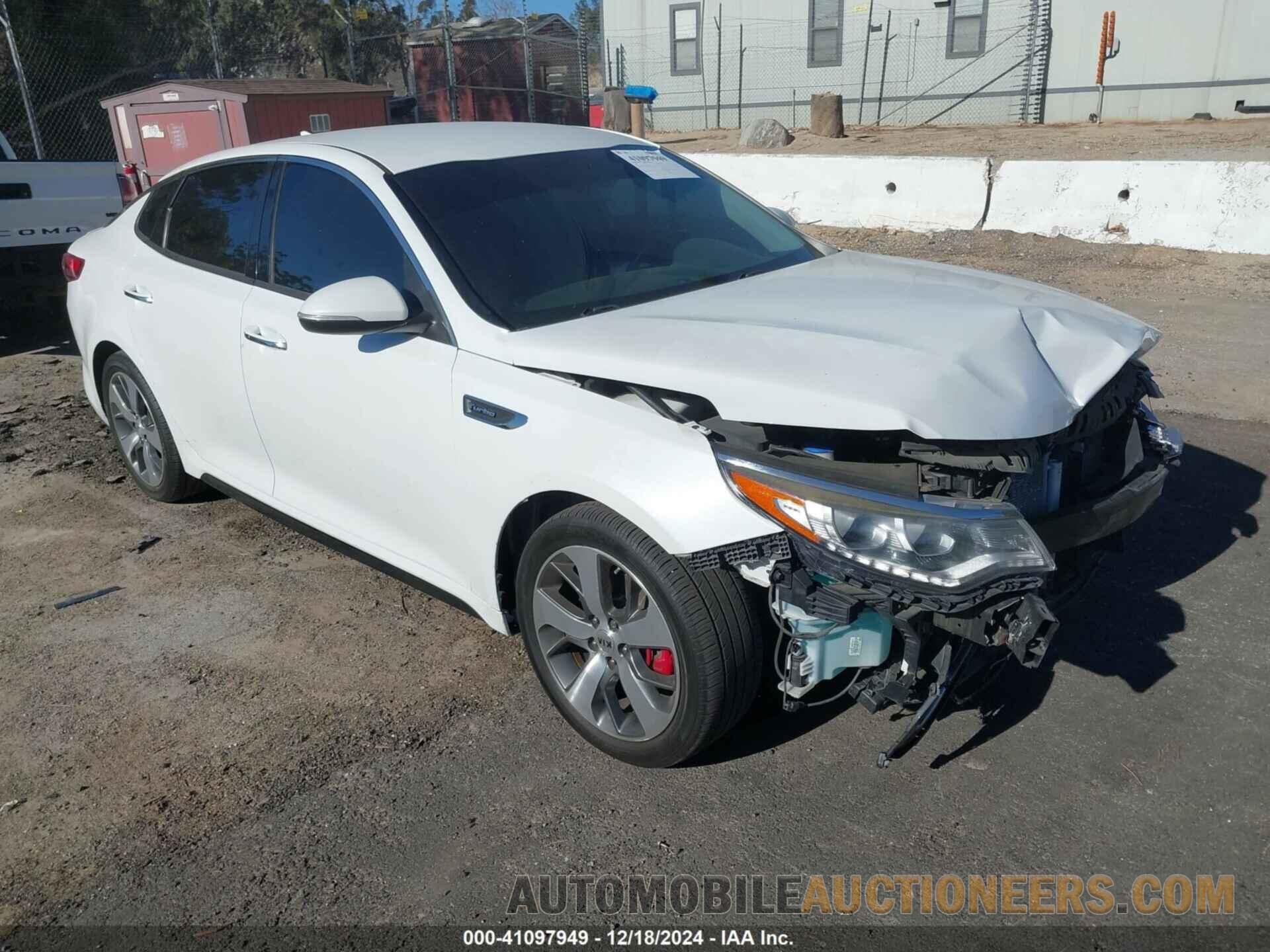 5XXGW4L28HG152457 KIA OPTIMA 2017