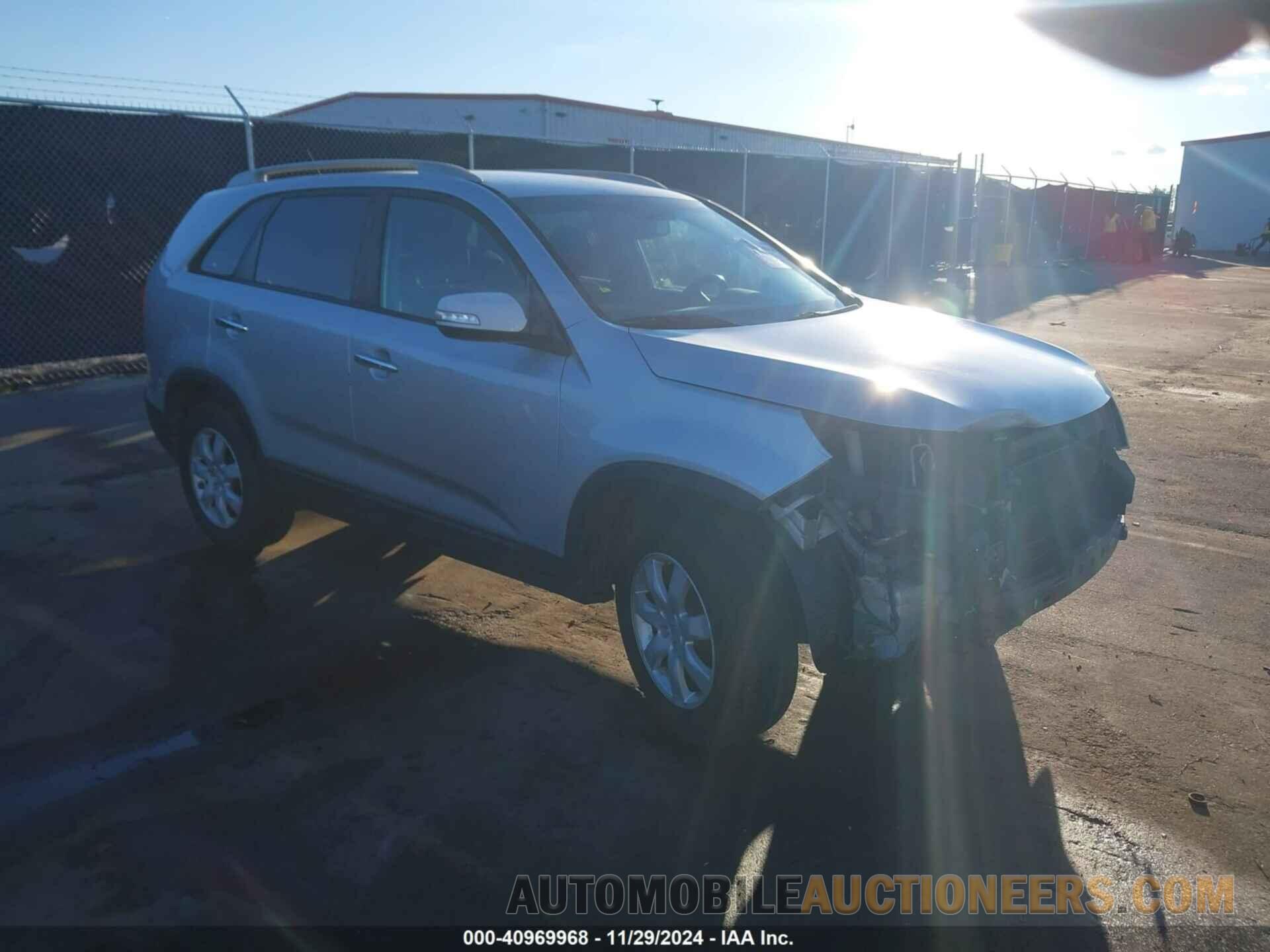 5XYKT3A12BG081055 KIA SORENTO 2011