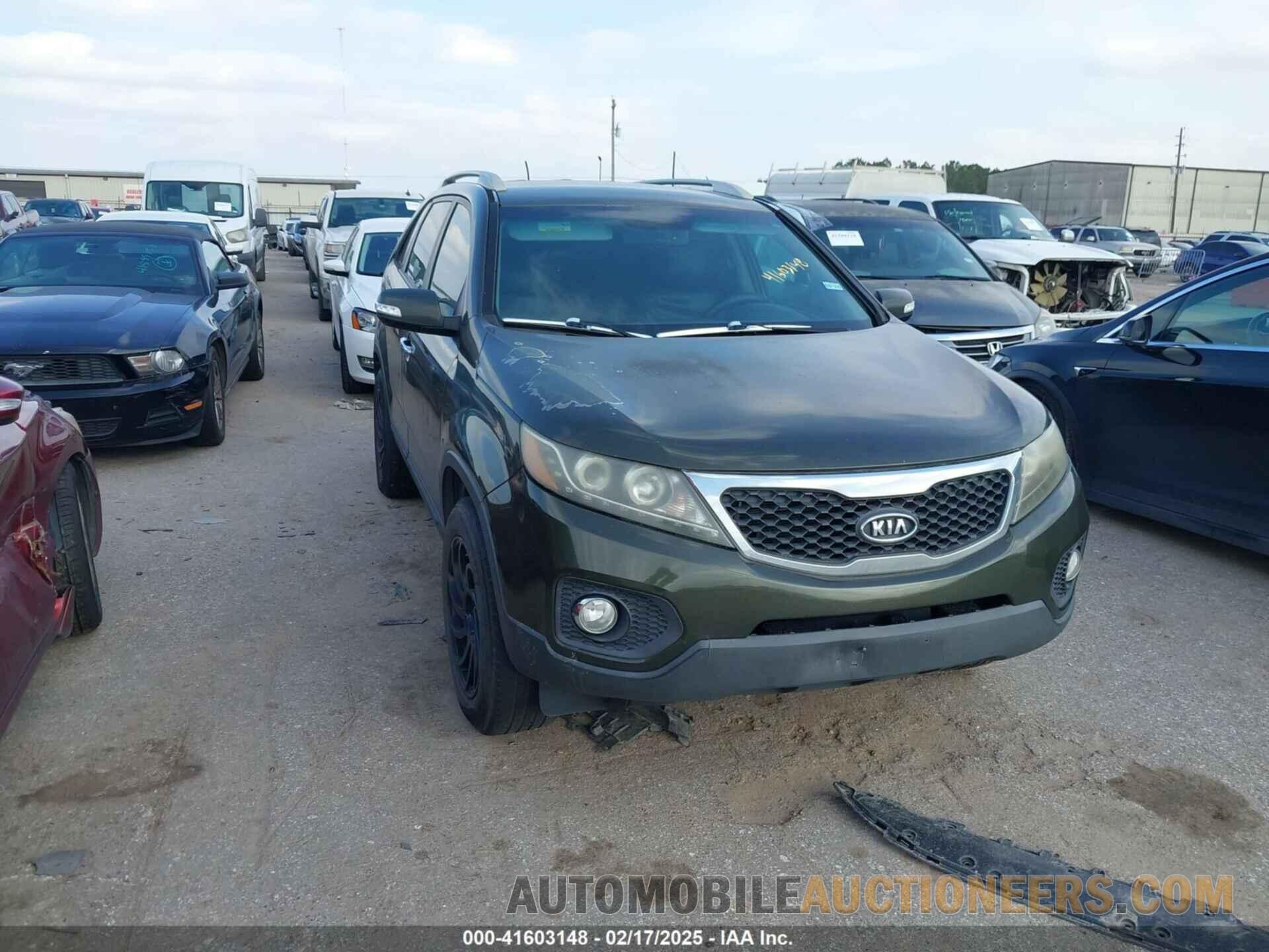 5XYKT3A12BG160709 KIA SORENTO 2011