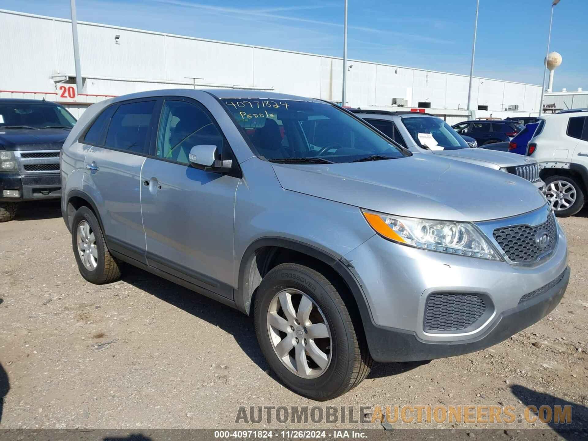 5XYKT3A13BG036156 KIA SORENTO 2011