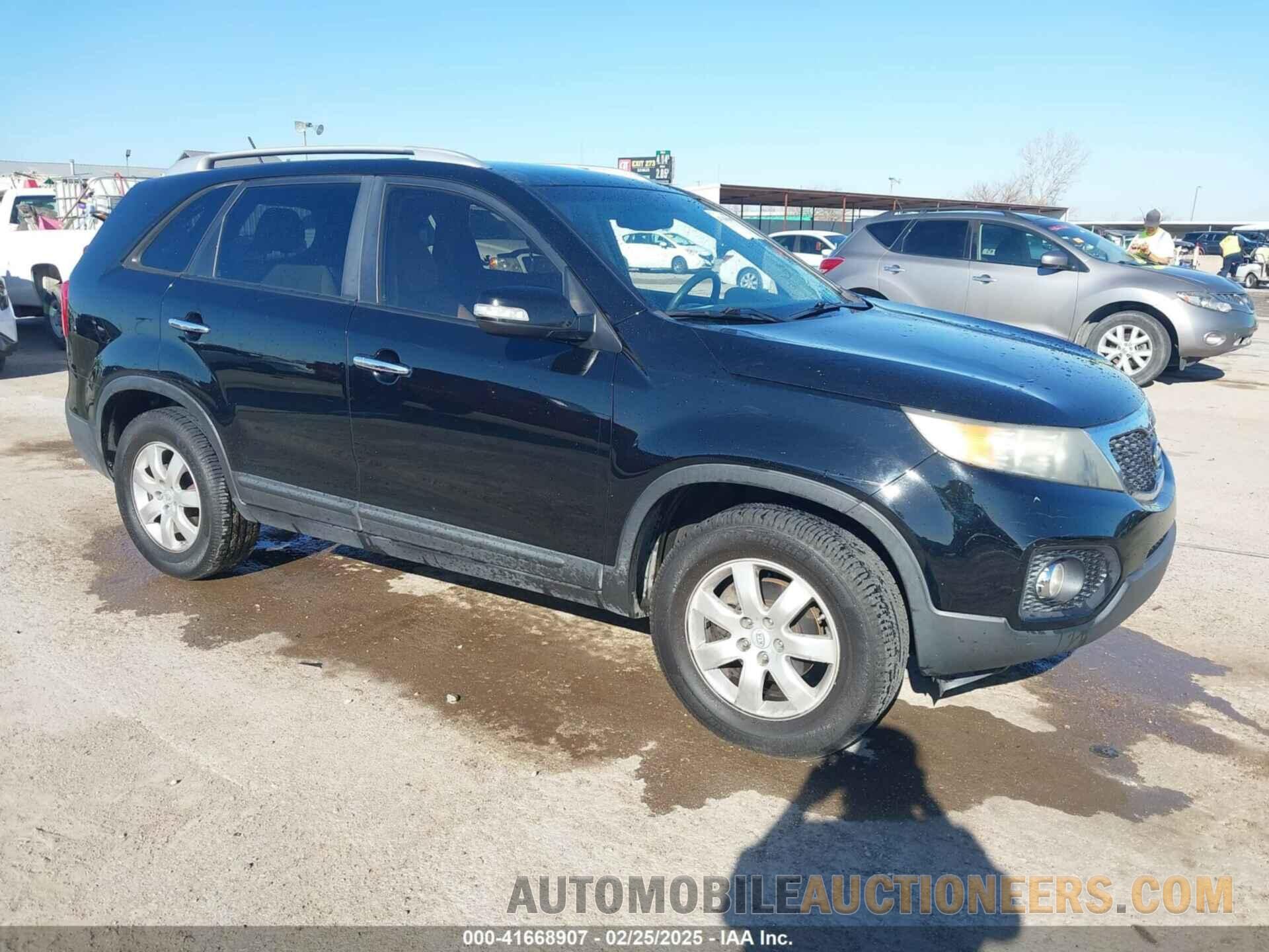 5XYKT3A13BG038697 KIA SORENTO 2011