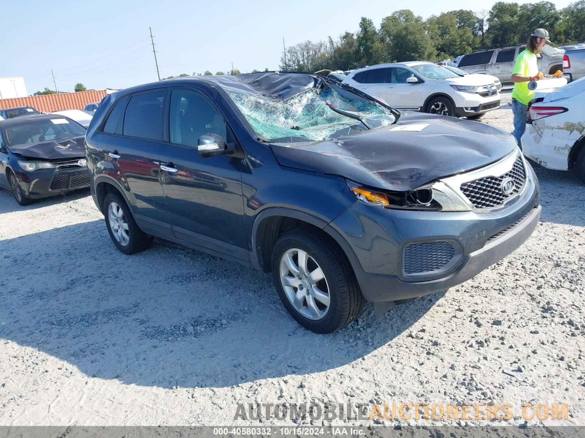 5XYKT3A13BG089889 KIA SORENTO 2011