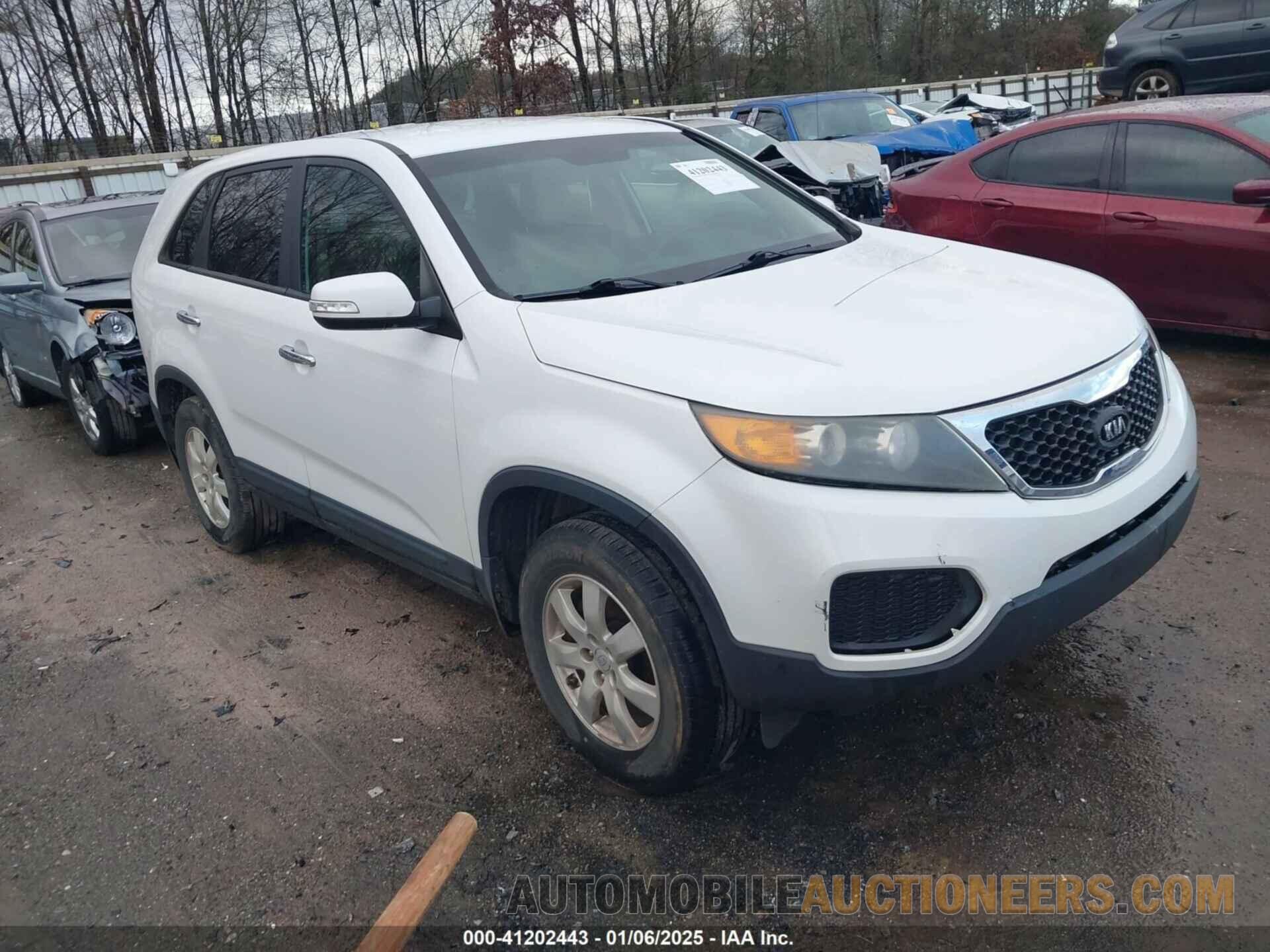 5XYKT3A14BG051197 KIA SORENTO 2011