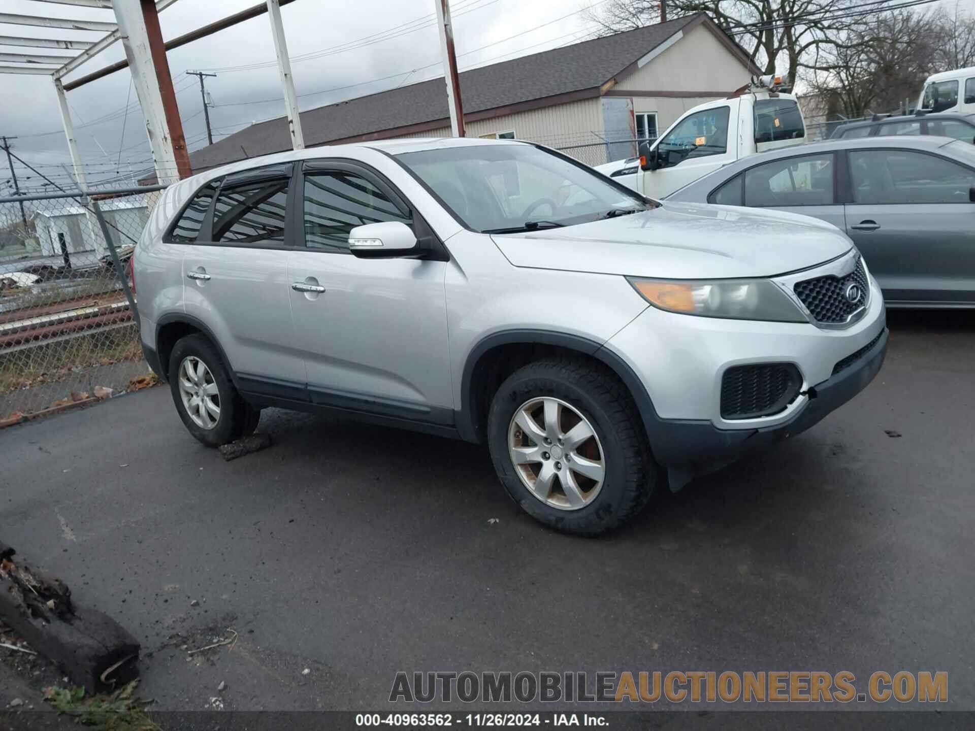 5XYKT3A14BG186552 KIA SORENTO 2011