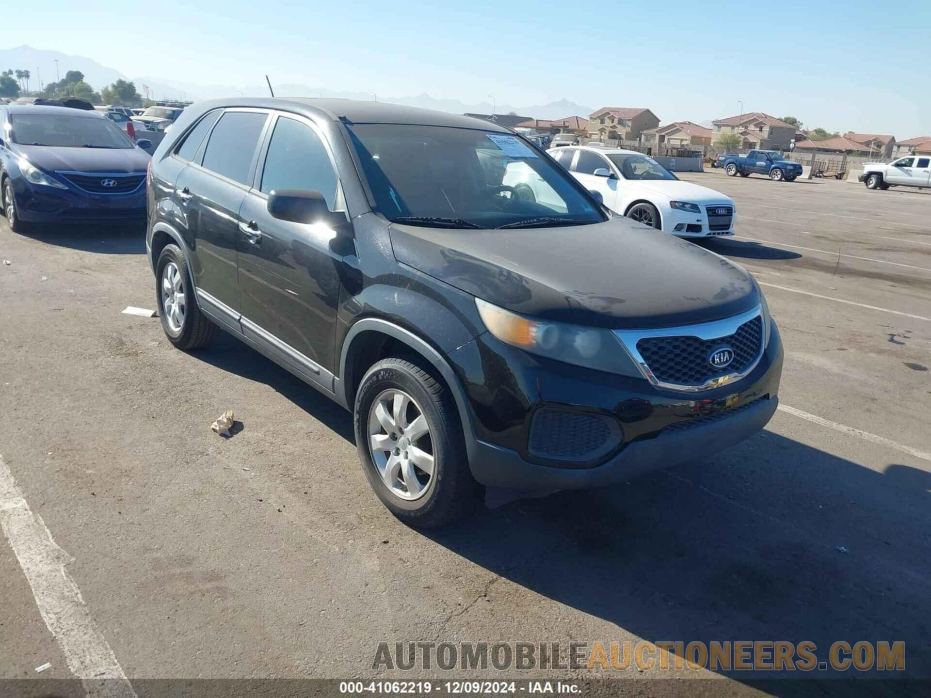 5XYKT3A15BG008570 KIA SORENTO 2011