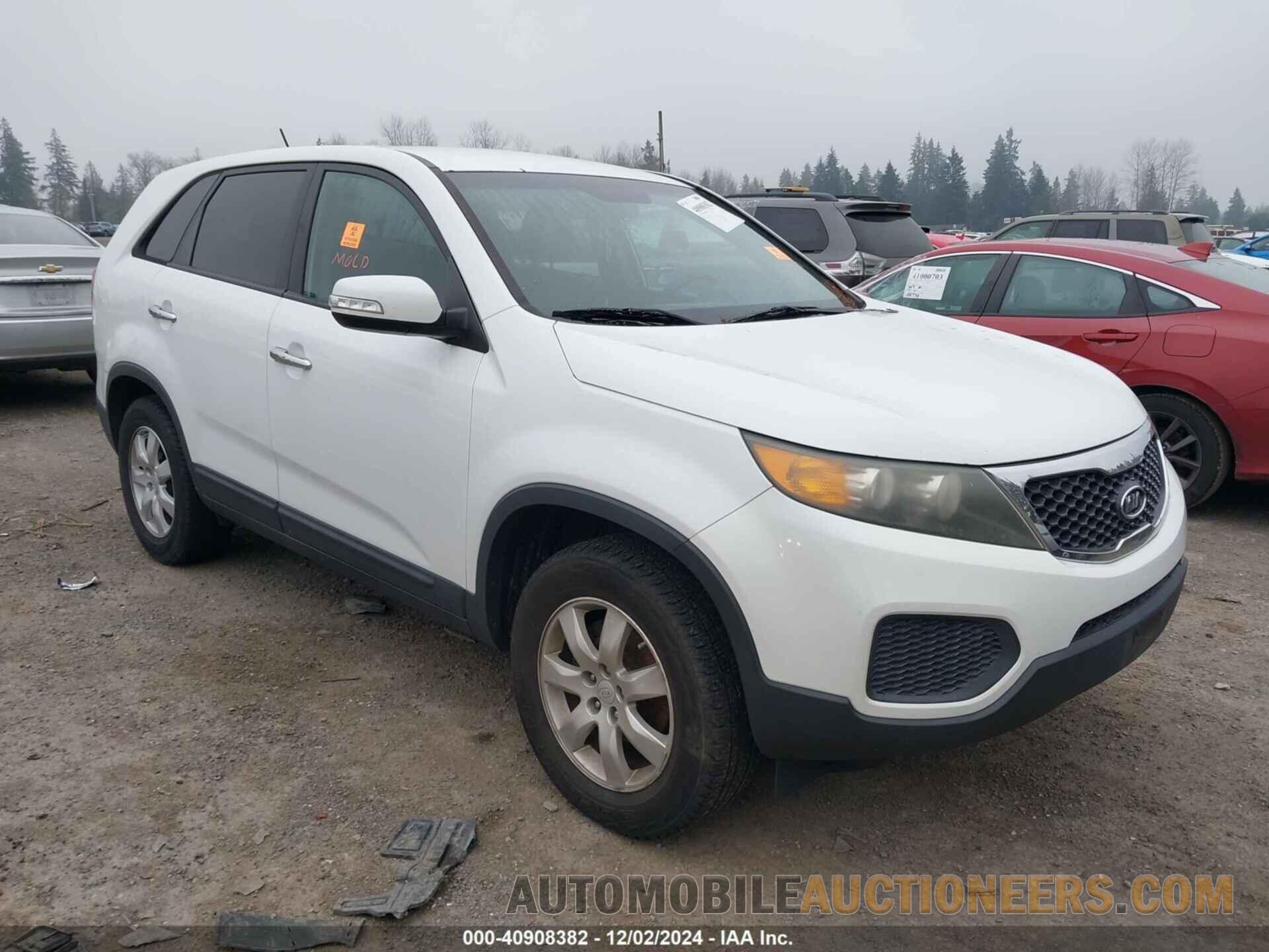 5XYKT3A17BG088650 KIA SORENTO 2011