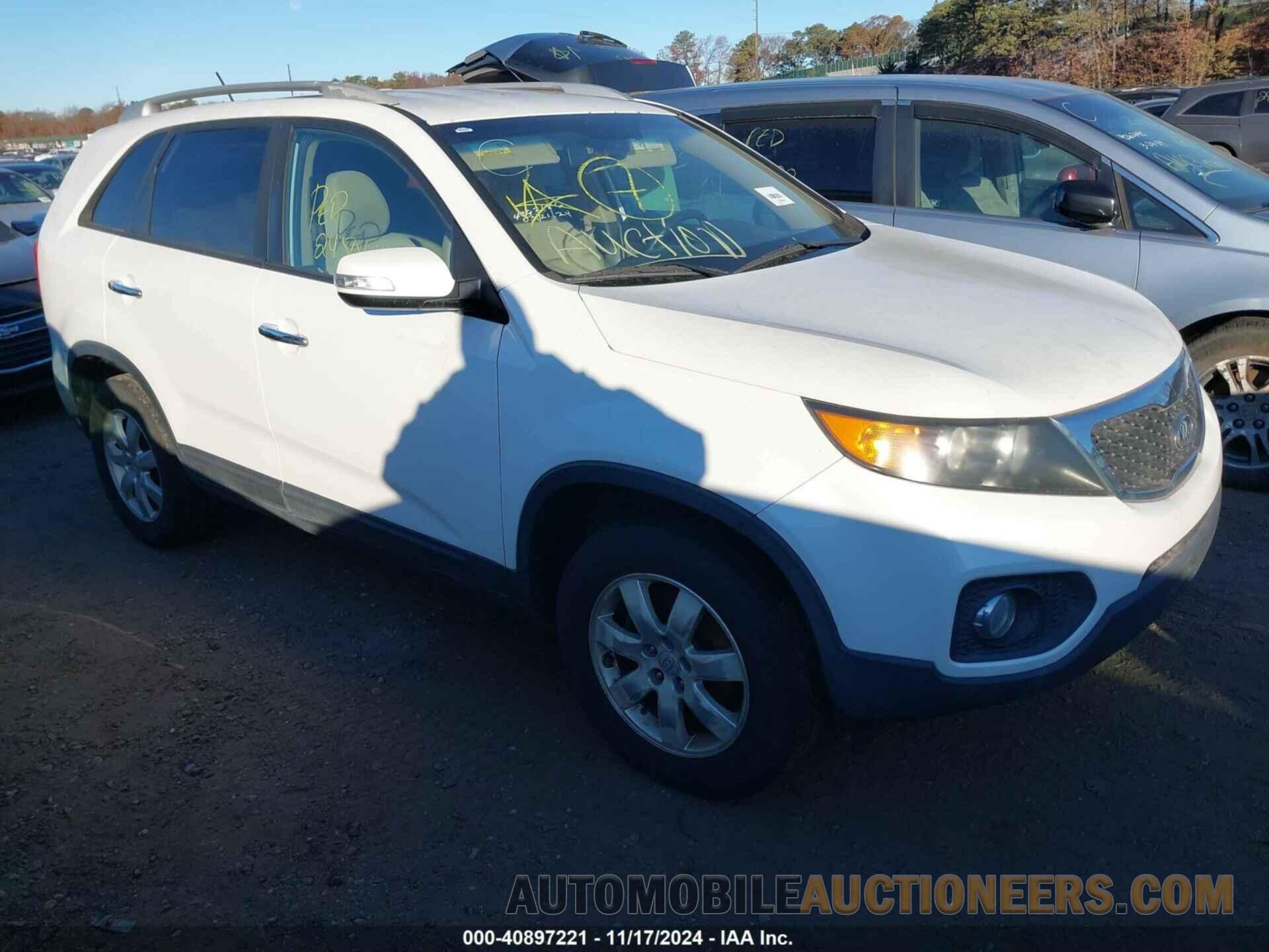 5XYKT3A19BG137833 KIA SORENTO 2011