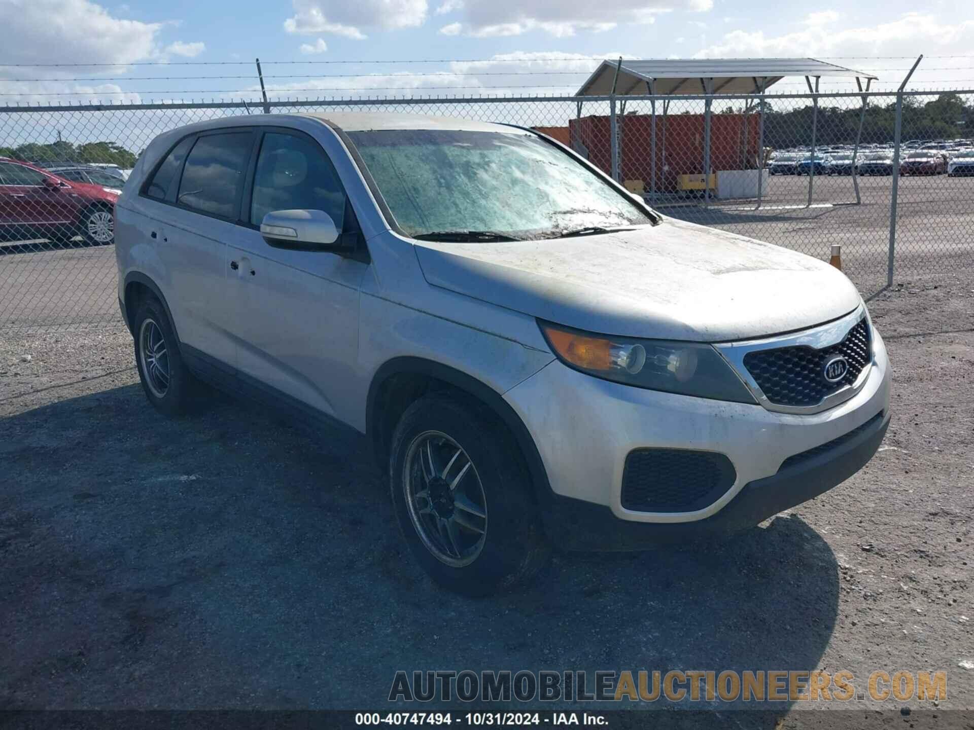 5XYKT3A19DG360859 KIA SORENTO 2013