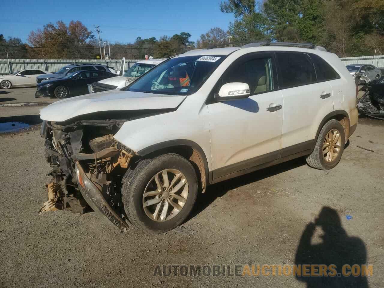 5XYKT3A60FG632908 KIA SORENTO 2015