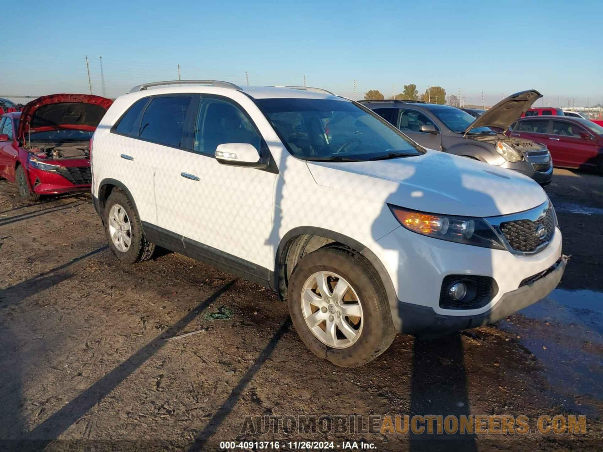 5XYKT3A61DG382608 KIA SORENTO 2013