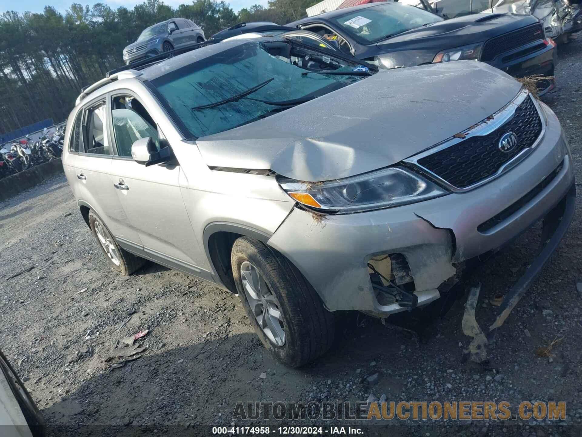 5XYKT3A61FG560231 KIA SORENTO 2015