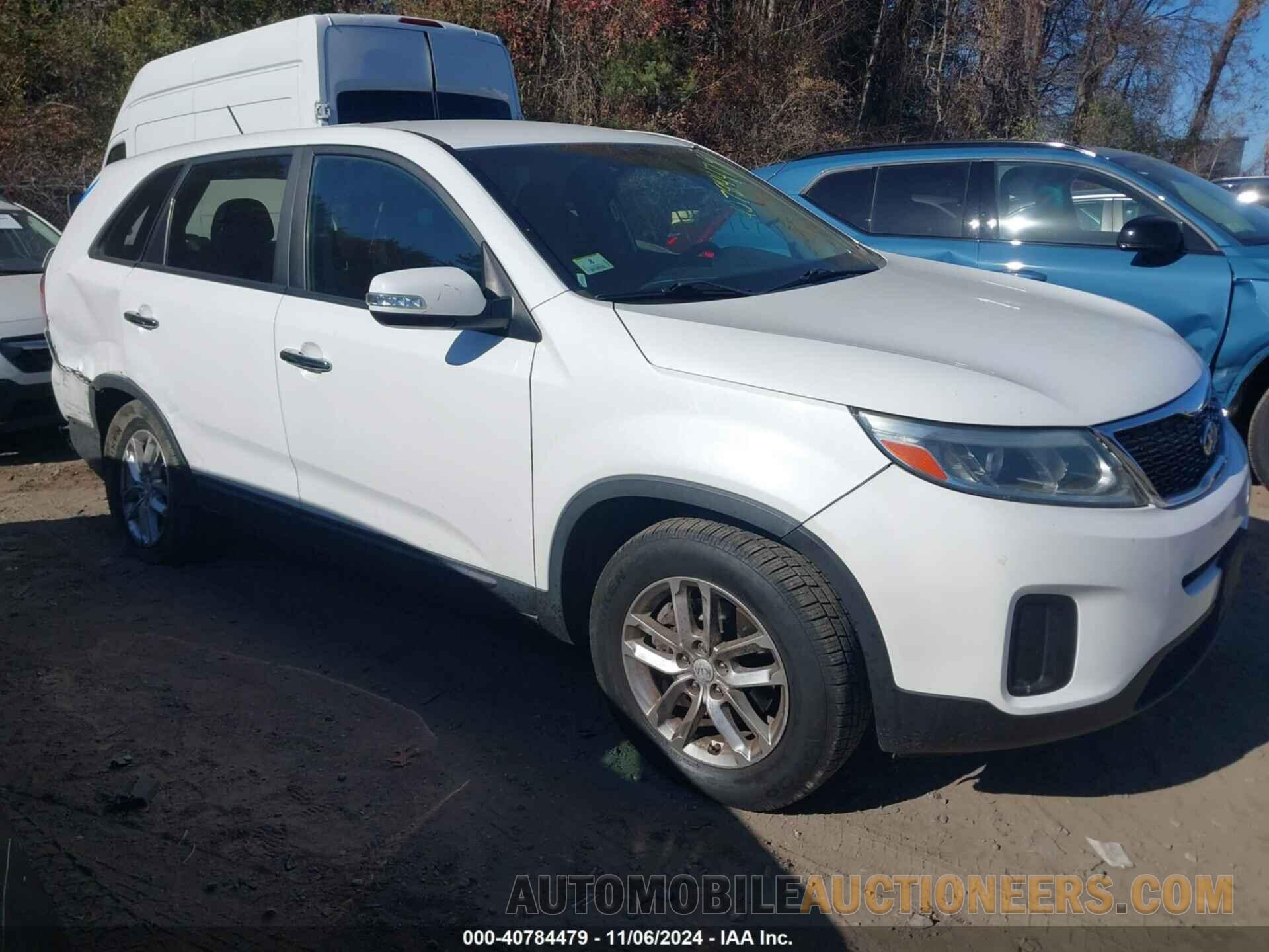 5XYKT3A61FG645389 KIA SORENTO 2015