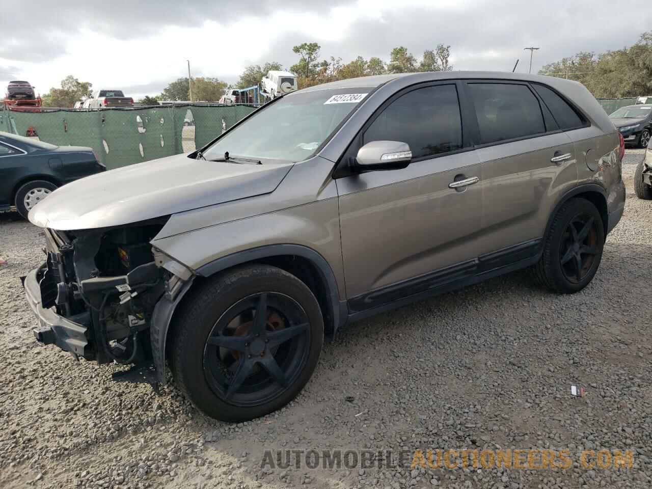 5XYKT3A62FG588961 KIA SORENTO 2015