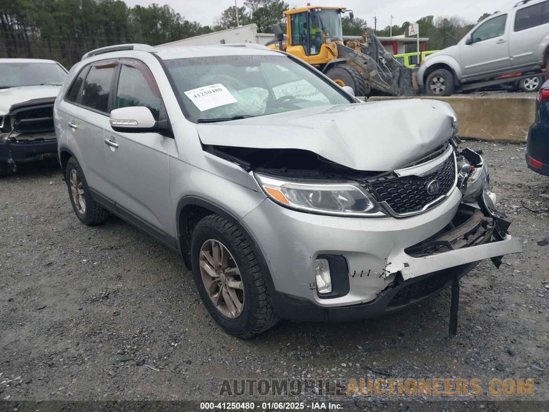 5XYKT3A62FG627886 KIA SORENTO 2015