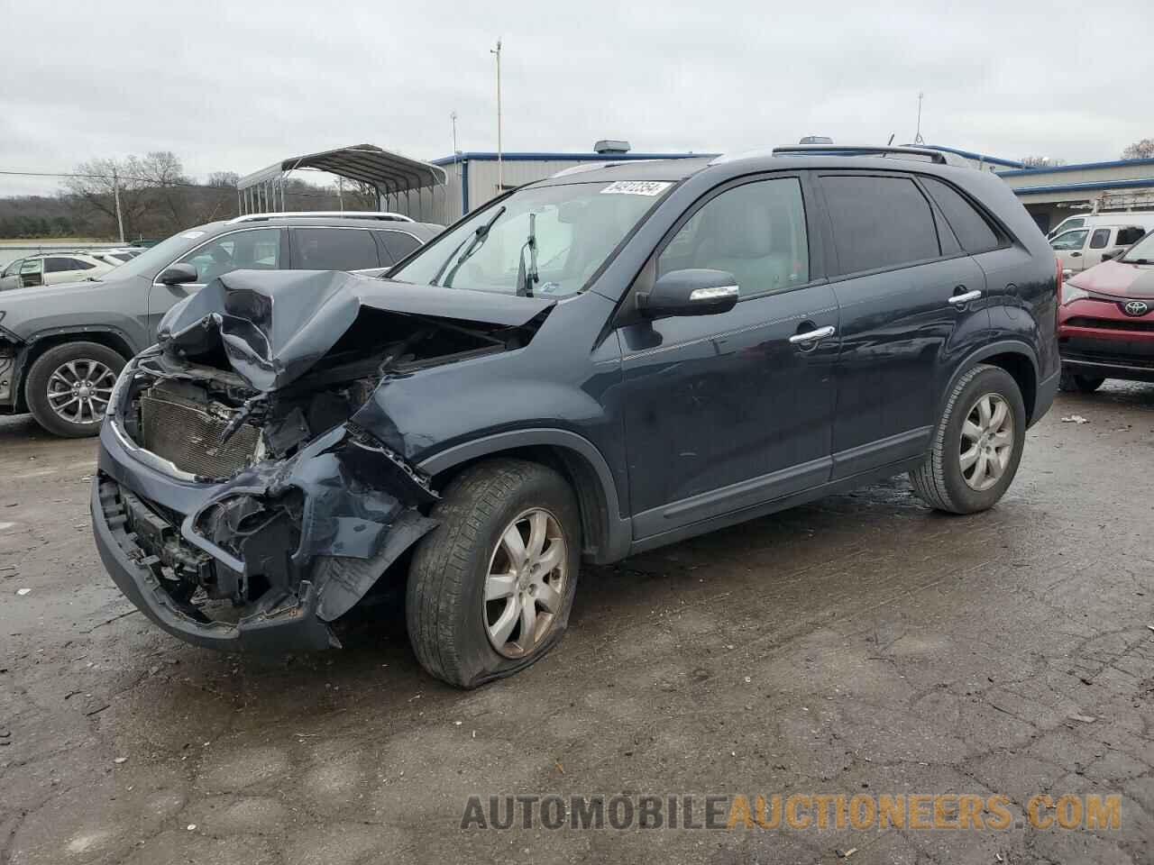 5XYKT3A63DG371271 KIA SORENTO 2013