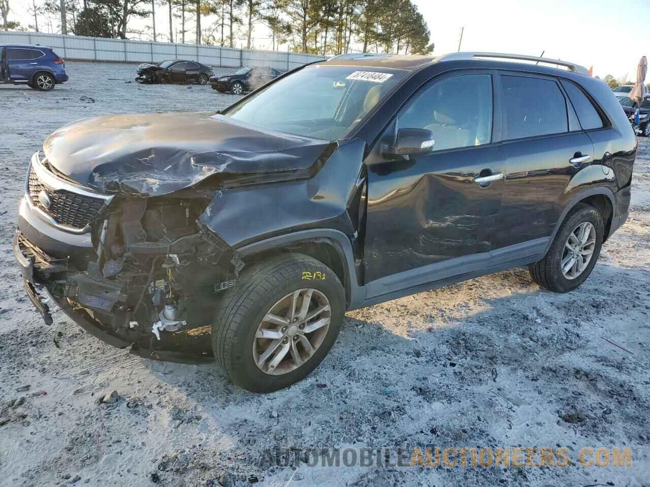 5XYKT3A63FG560585 KIA SORENTO 2015