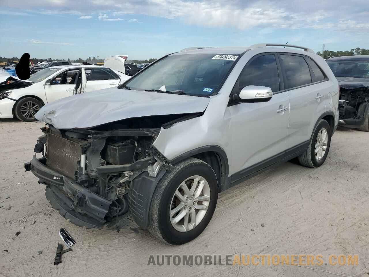 5XYKT3A63FG565107 KIA SORENTO 2015