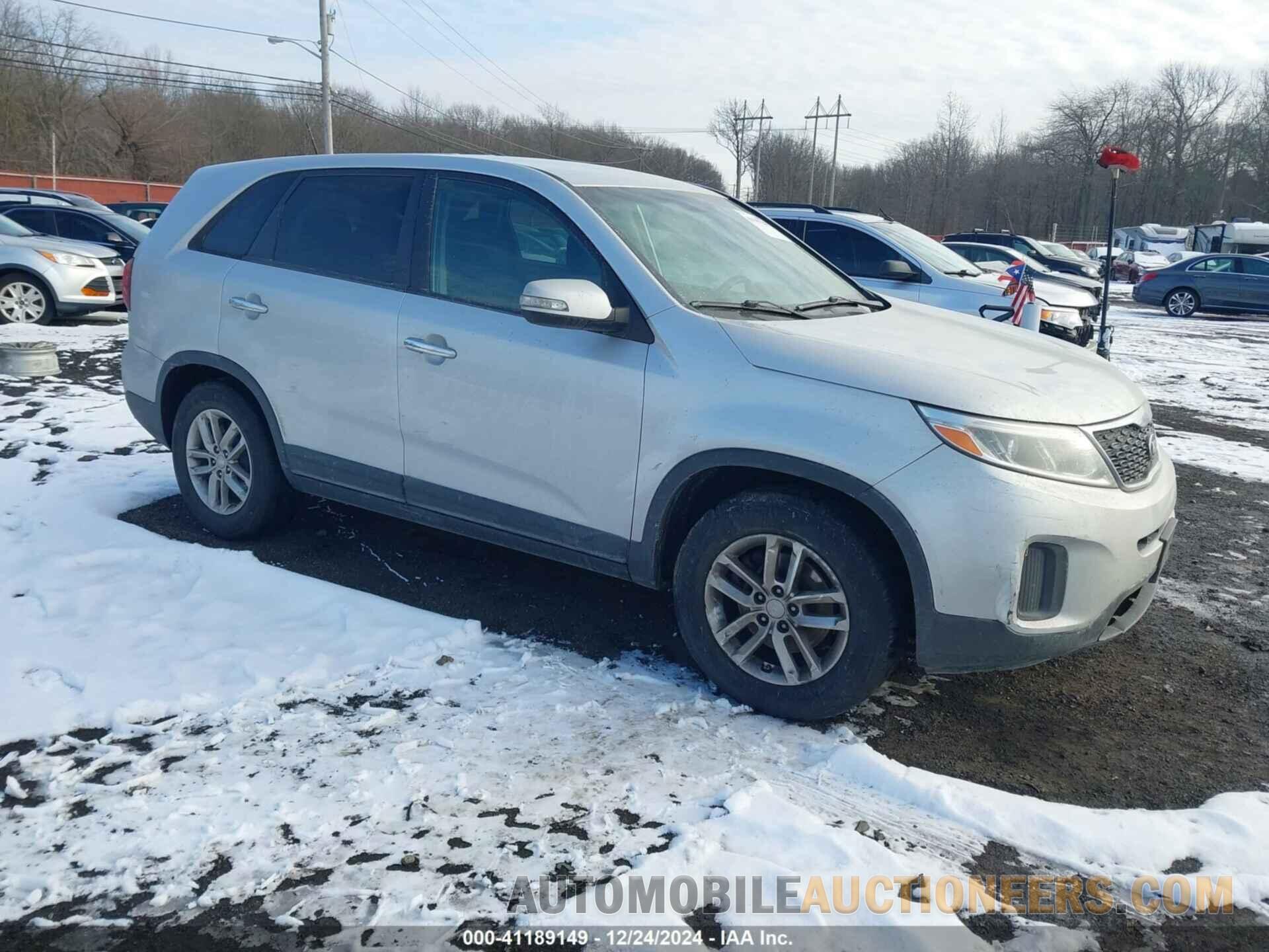 5XYKT3A63FG602141 KIA SORENTO 2015