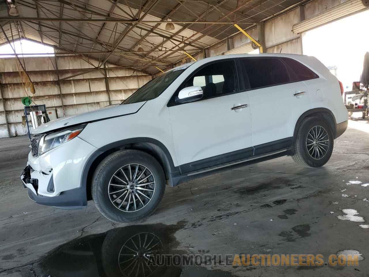 5XYKT3A63FG626925 KIA SORENTO 2015