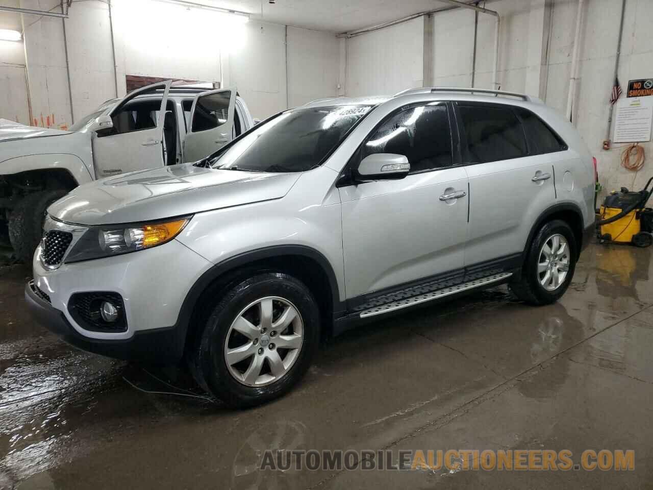 5XYKT3A64DG350381 KIA SORENTO 2013