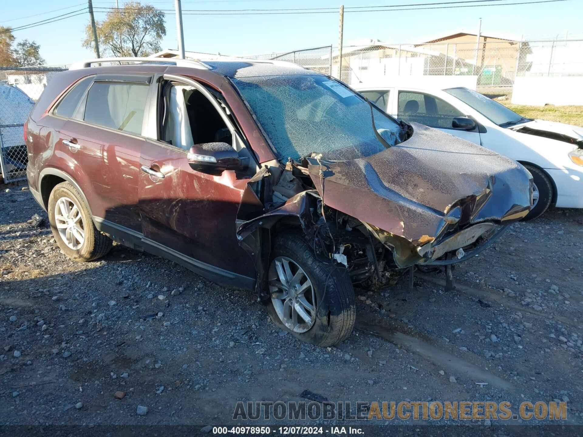 5XYKT3A64FG556917 KIA SORENTO 2015