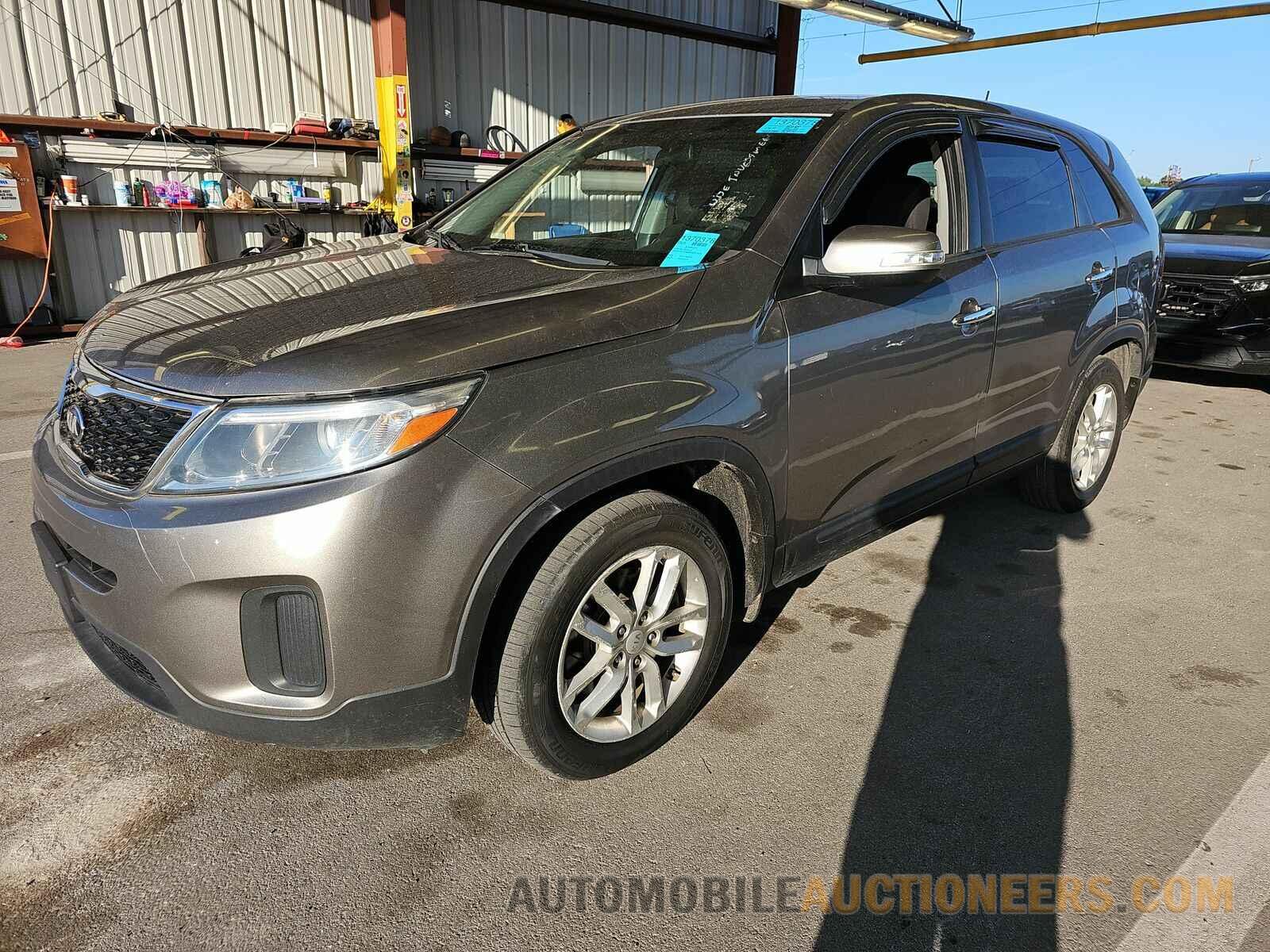 5XYKT3A65FG631334 Kia Sorento 2015