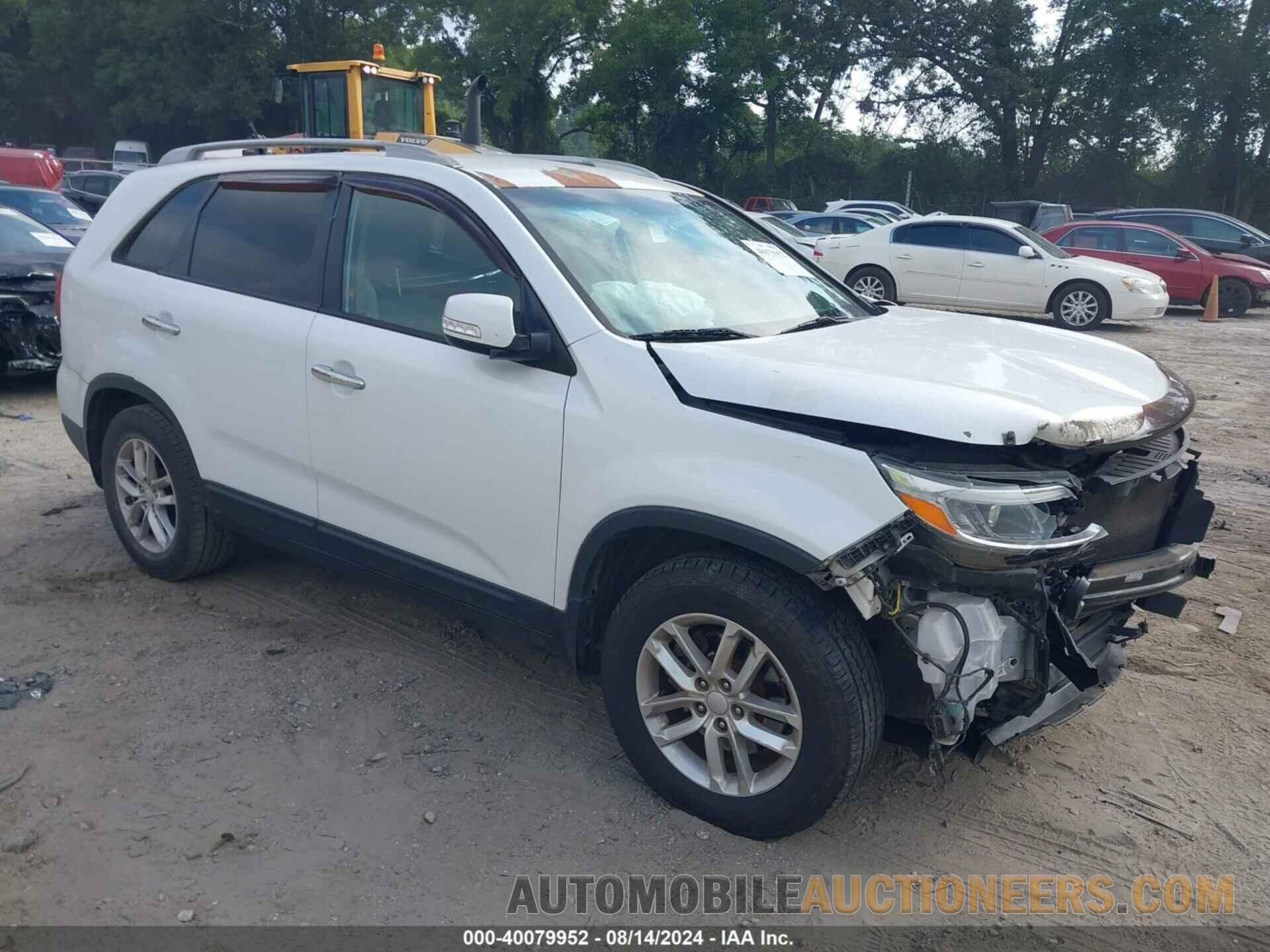 5XYKT3A66FG635568 KIA SORENTO 2015