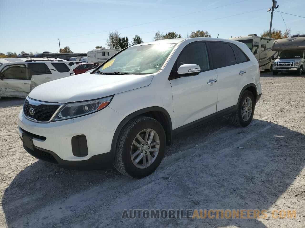 5XYKT3A68FG565474 KIA SORENTO 2015