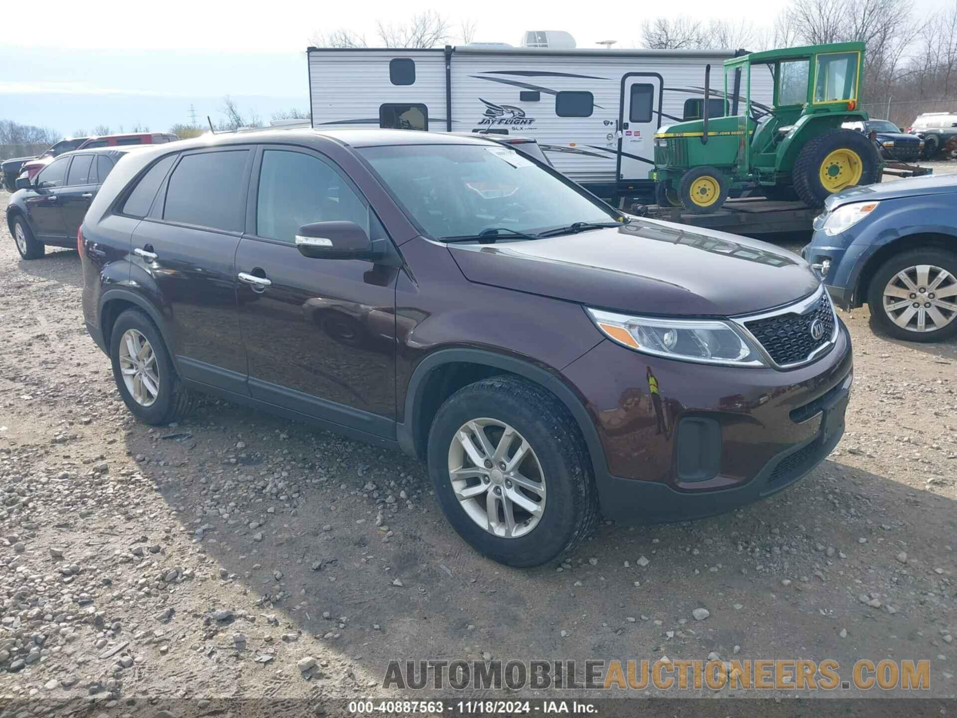 5XYKT3A68FG590214 KIA SORENTO 2015