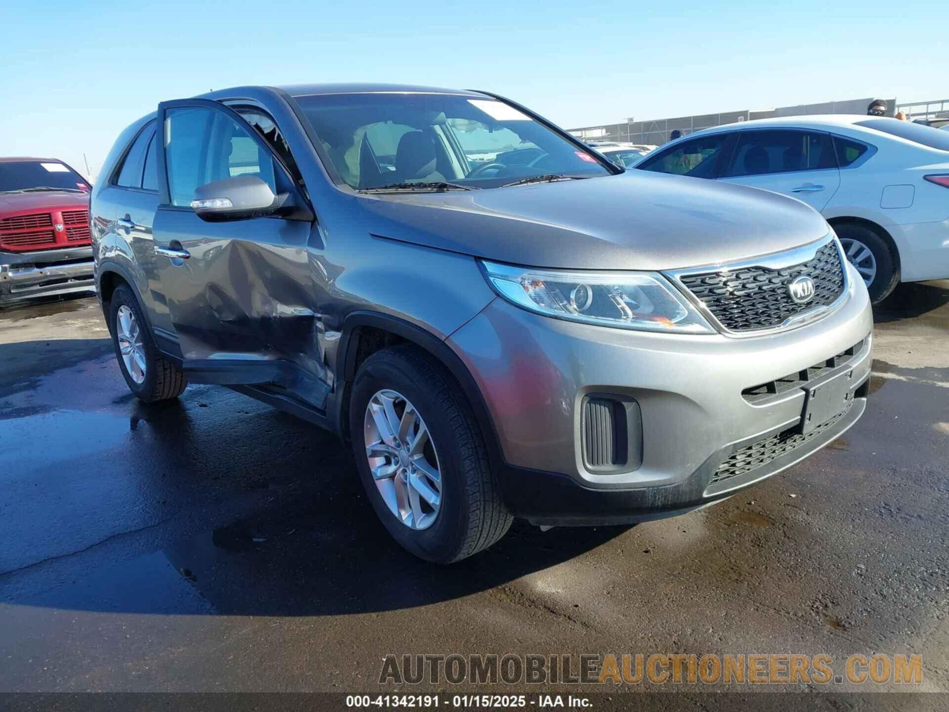 5XYKT3A68FG625737 KIA SORENTO 2015