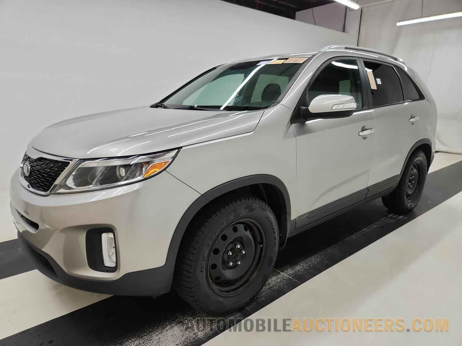 5XYKT3A68FG661329 Kia Sorento 2015