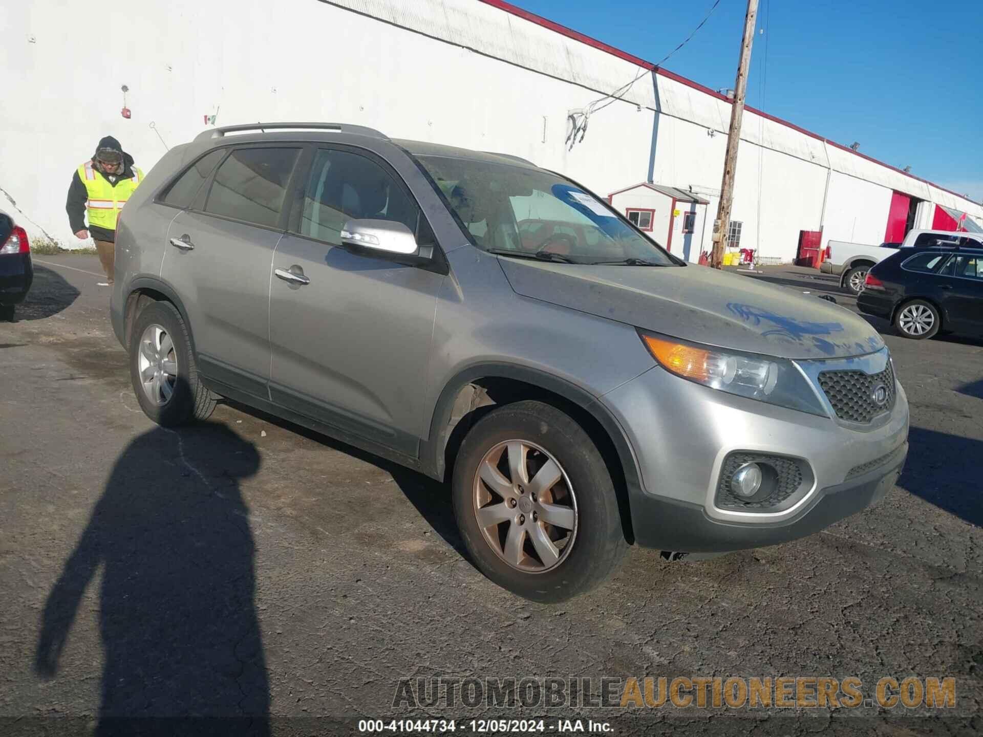 5XYKT3A69DG413748 KIA SORENTO 2013