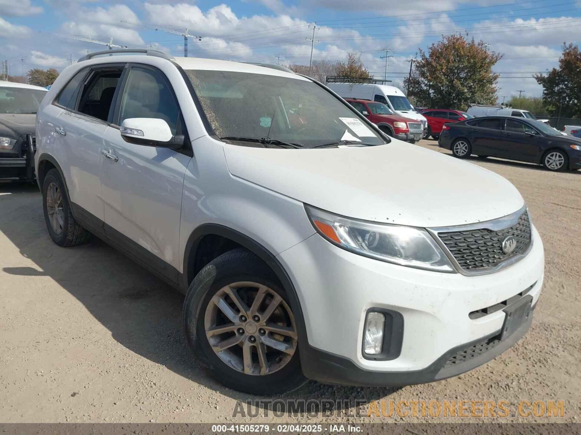 5XYKT3A69FG565497 KIA SORENTO 2015