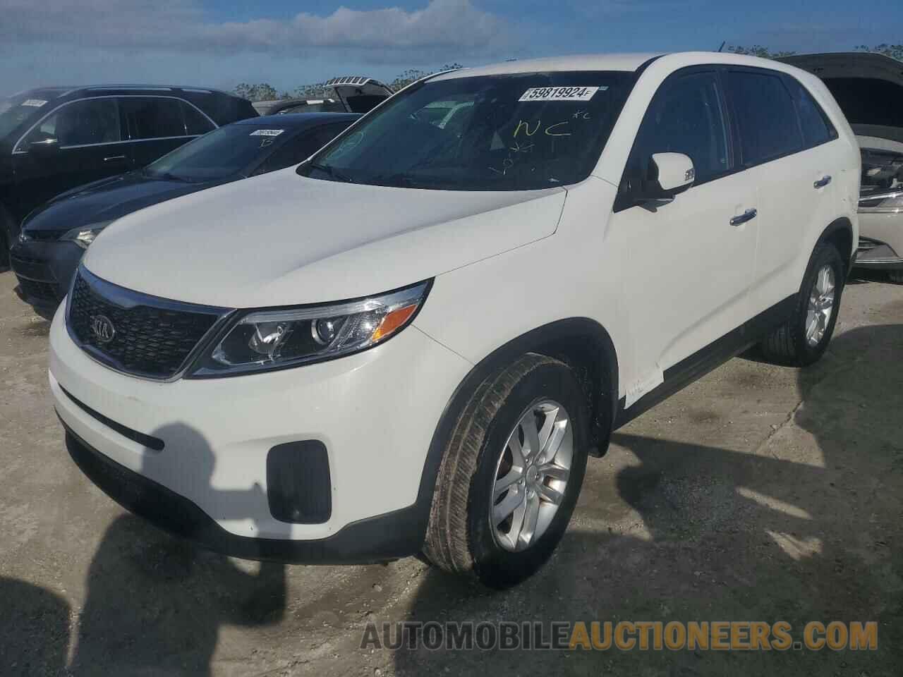 5XYKT3A69FG630476 KIA SORENTO 2015