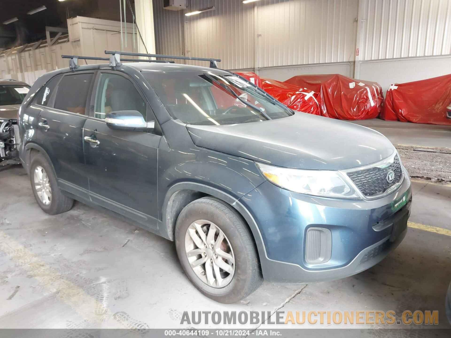 5XYKT3A6XFG597407 KIA SORENTO 2015