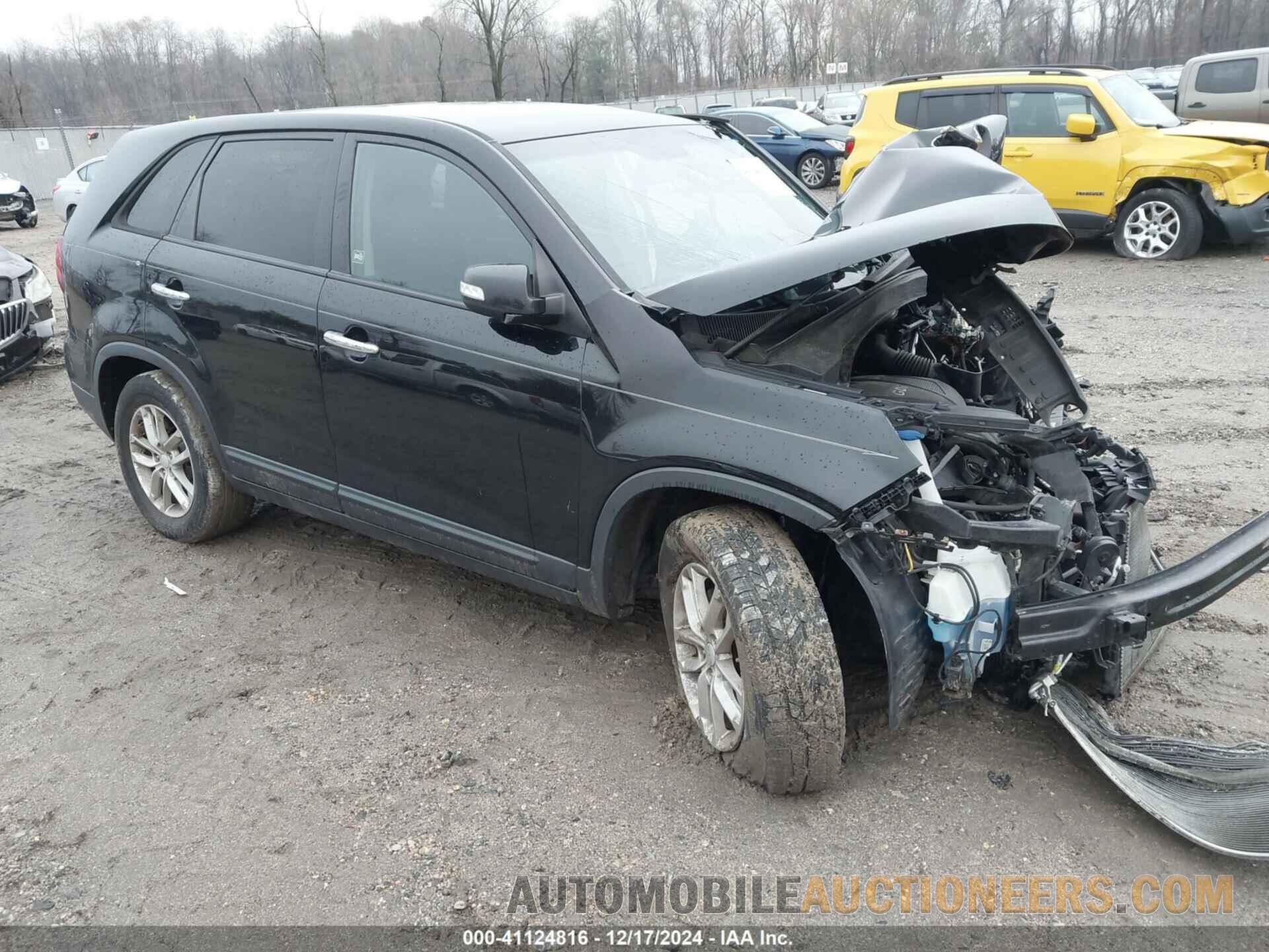 5XYKT3A6XFG627957 KIA SORENTO 2015