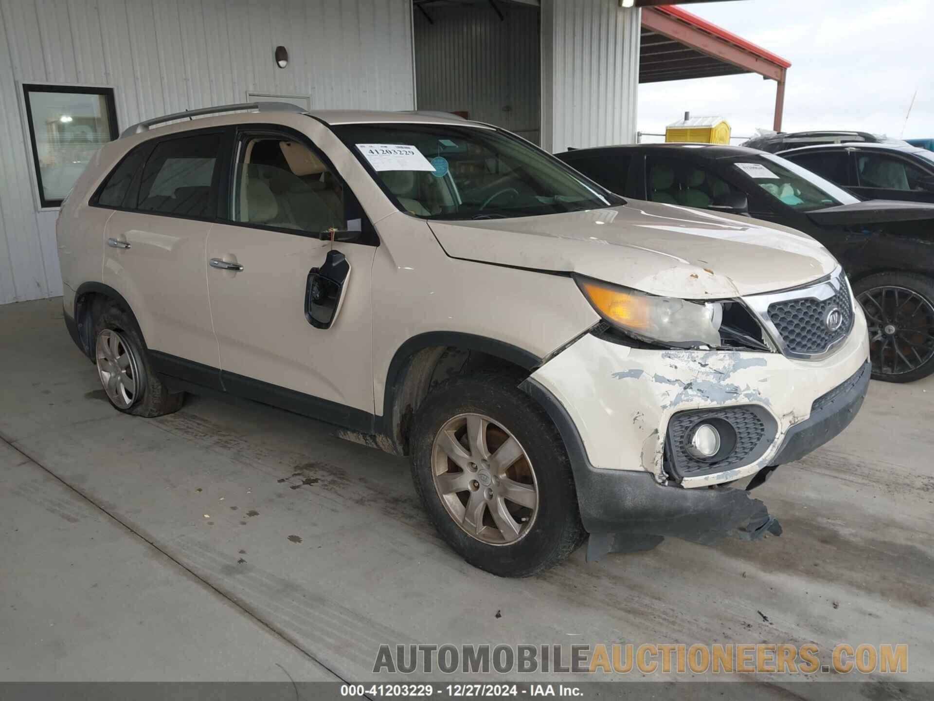 5XYKT4A12BG094927 KIA SORENTO 2011