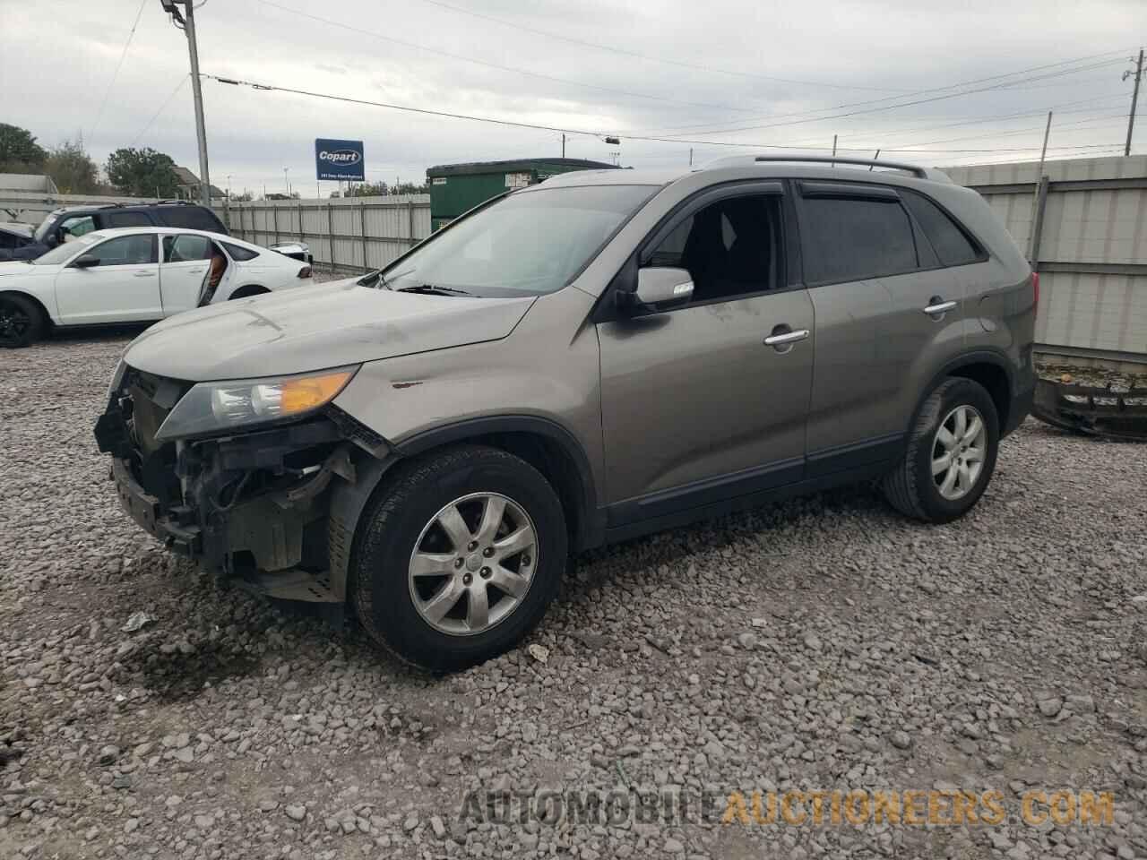 5XYKT4A23DG338323 KIA SORENTO 2013