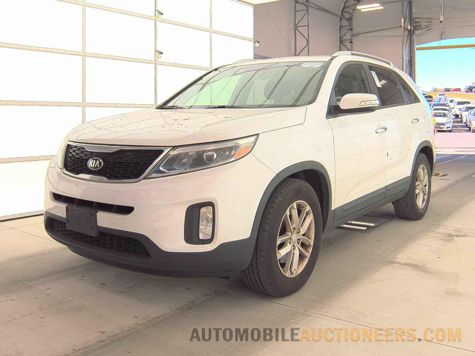 5XYKT4A60FG656910 Kia Sorento 2015