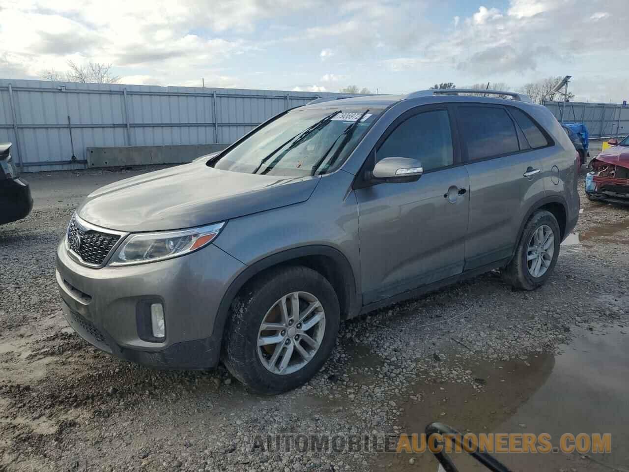 5XYKT4A64FG649135 KIA SORENTO 2015