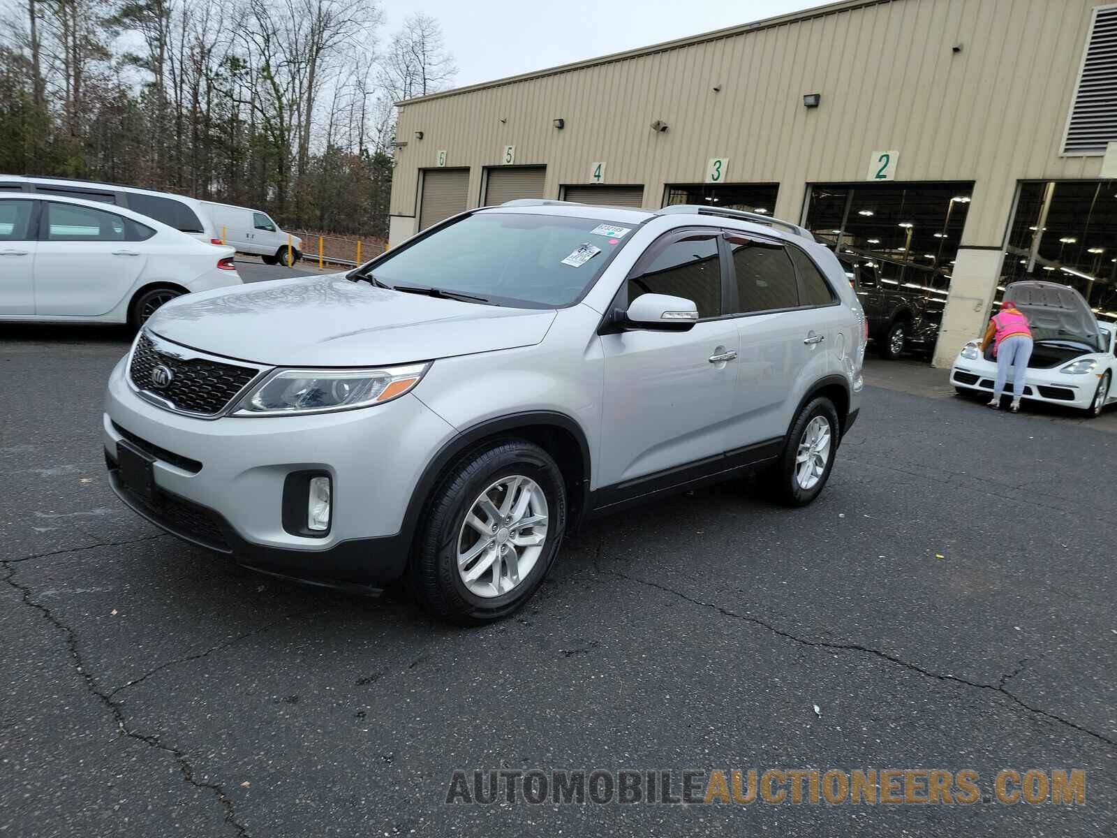 5XYKT4A66FG626200 Kia Sorento 2015