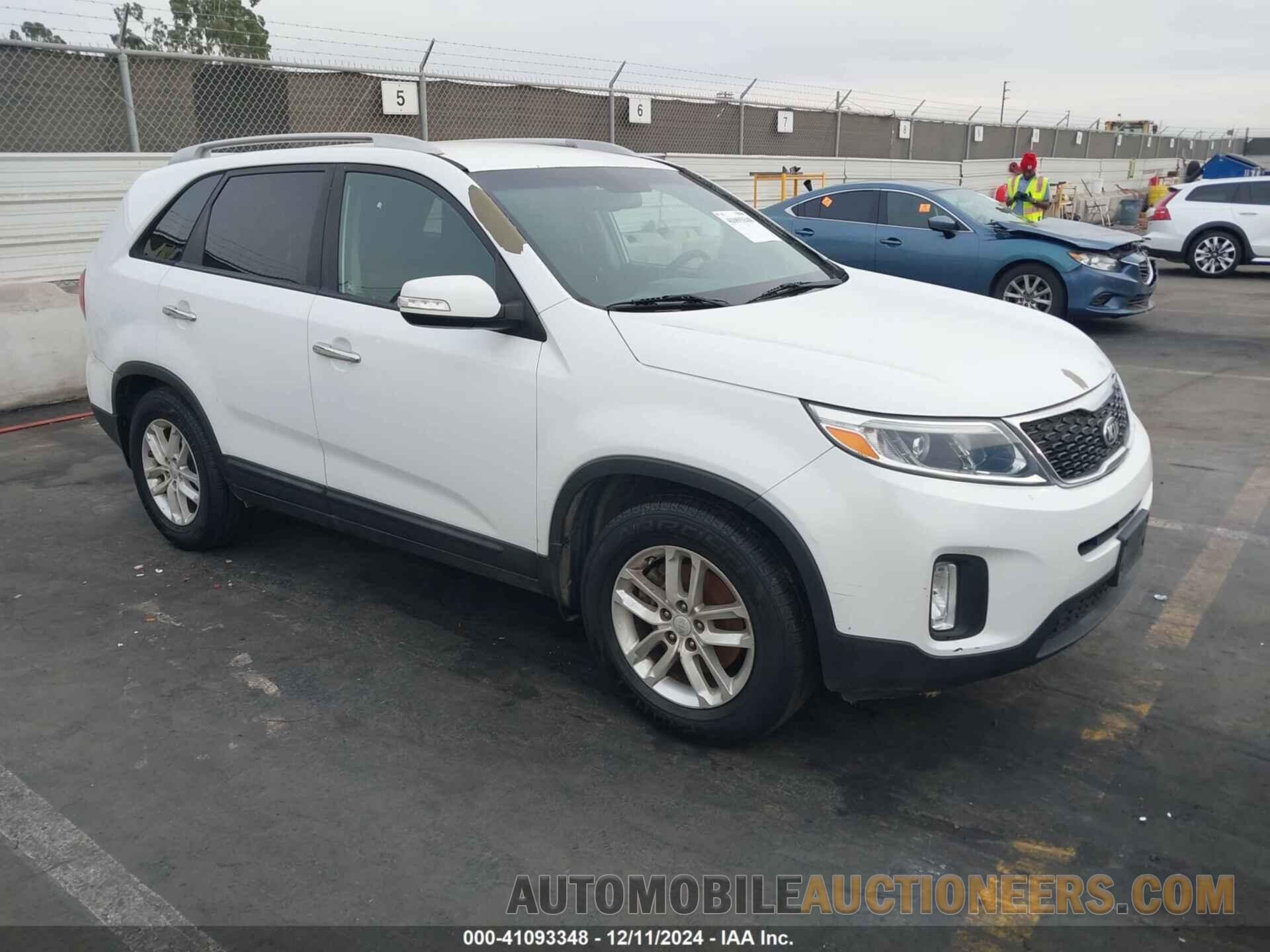 5XYKT4A67FG581624 KIA SORENTO 2015