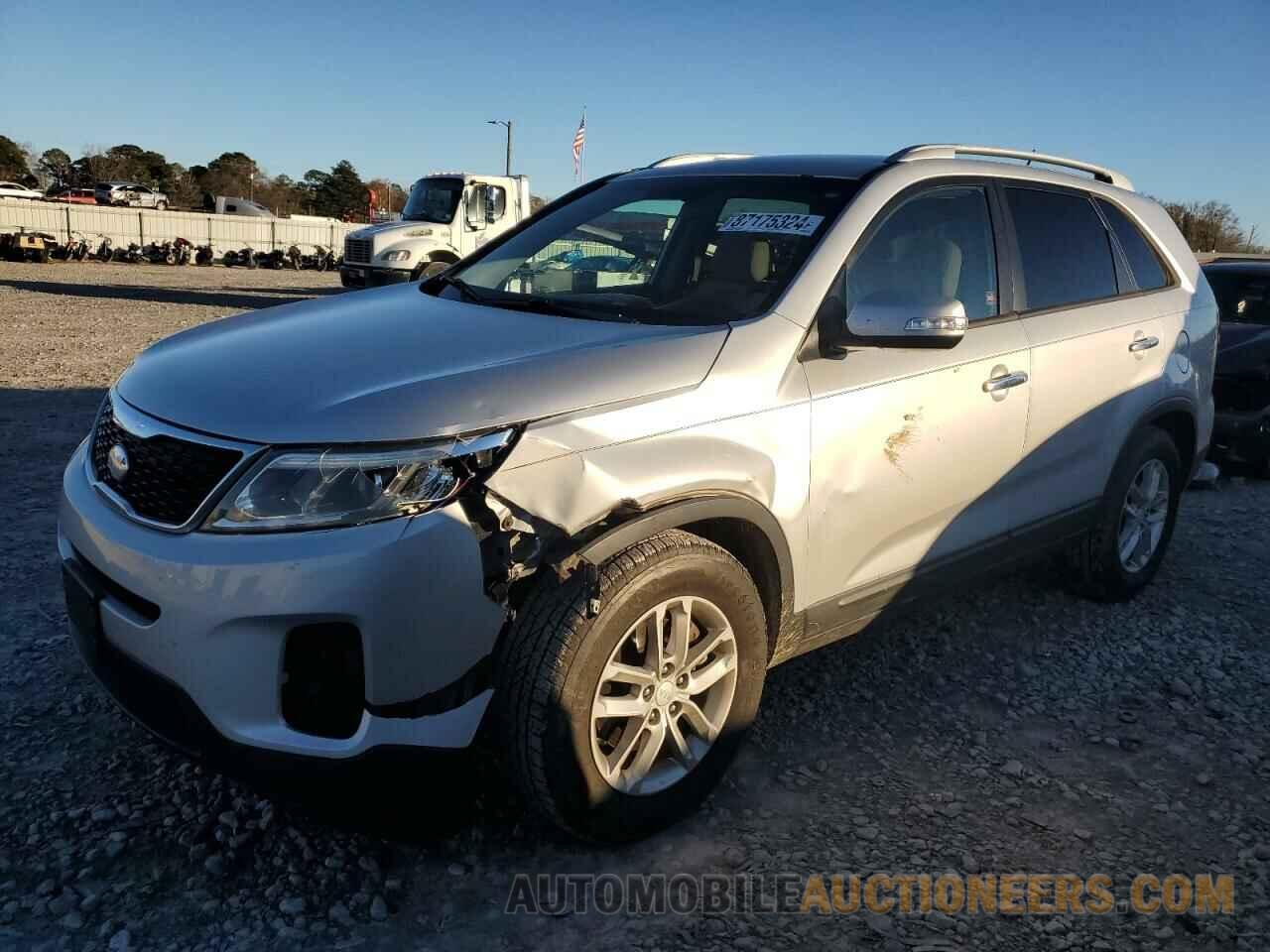 5XYKT4A71FG596192 KIA SORENTO 2015