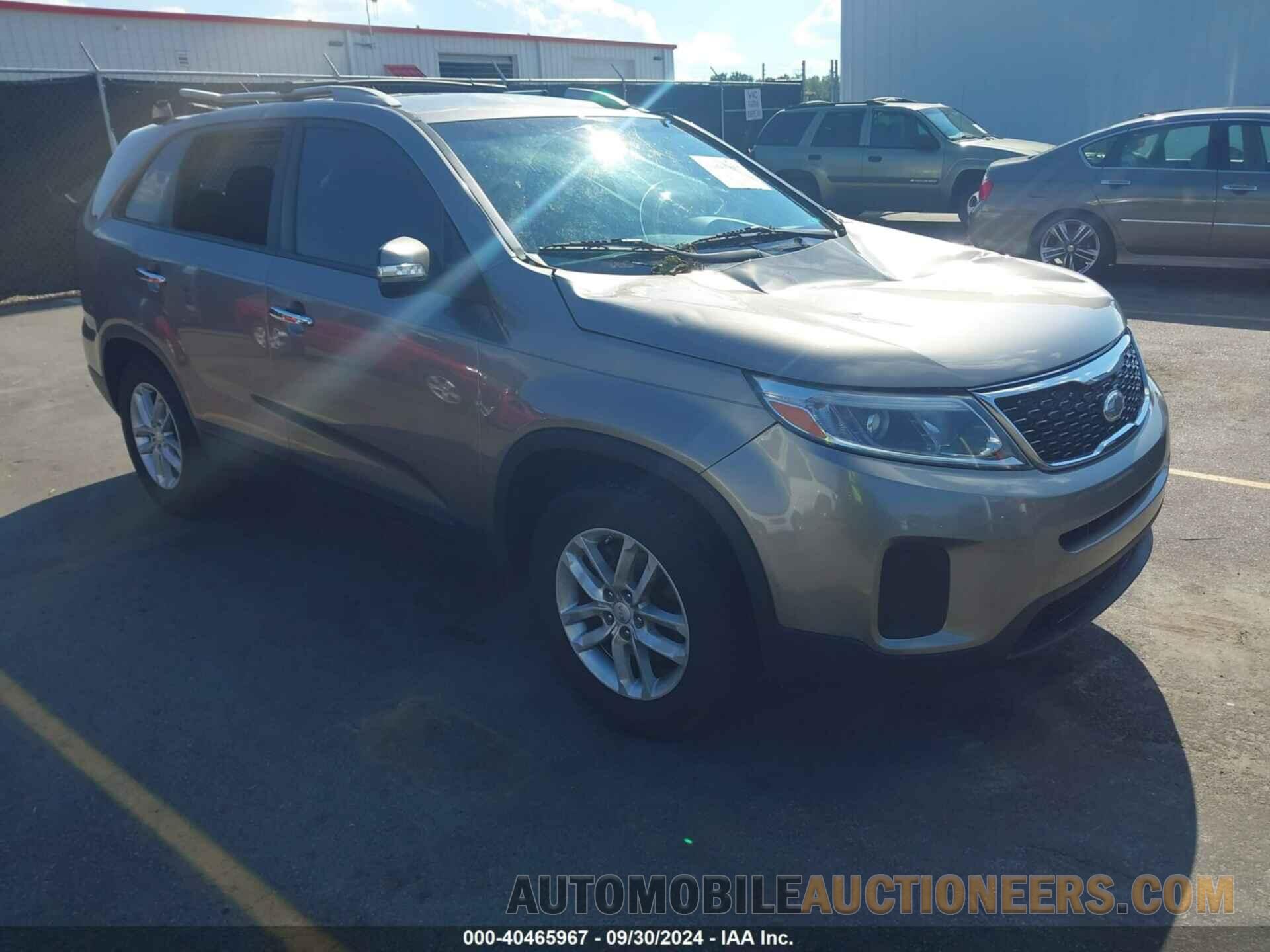 5XYKT4A71FG610205 KIA SORENTO 2015