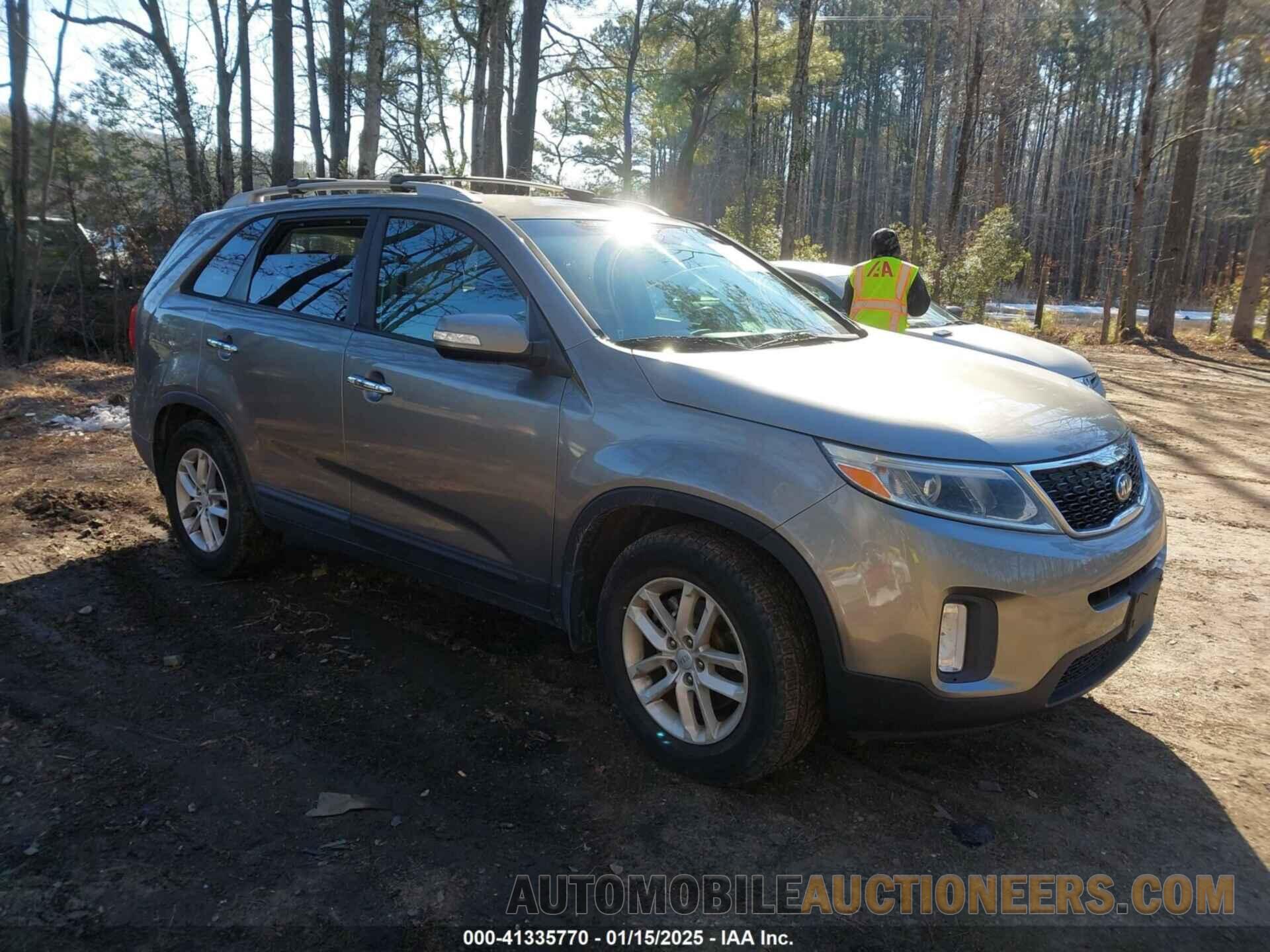 5XYKT4A72FG559846 KIA SORENTO 2015